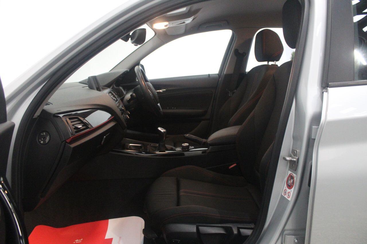 BMW 1 Series view 47