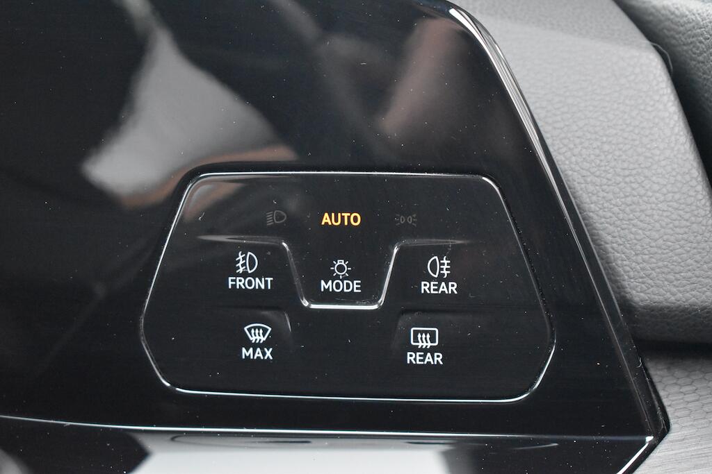 Volkswagen Golf view 51