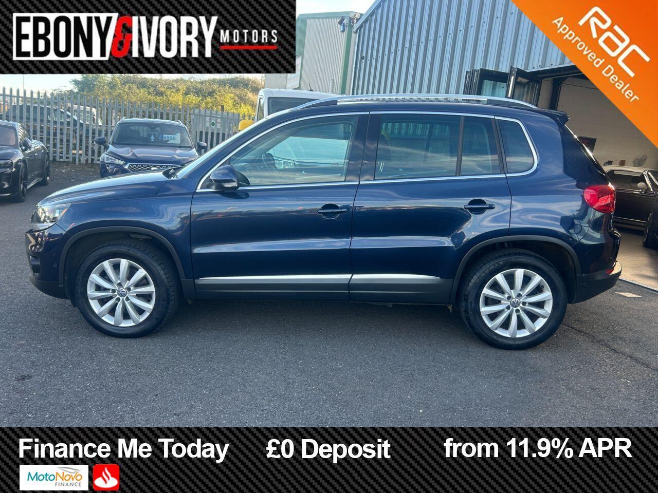 Volkswagen Tiguan view 2