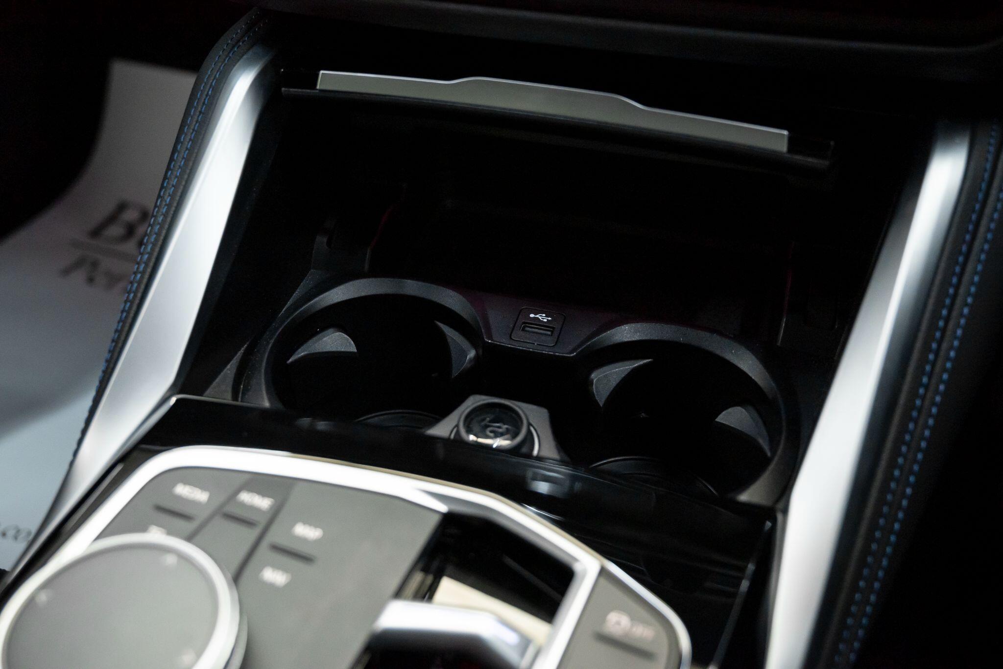 BMW 2 Series view 28