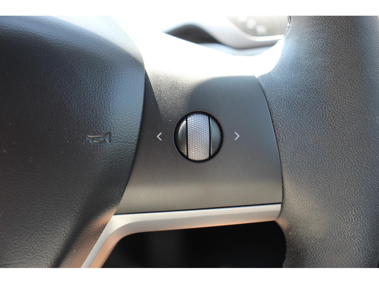 Tesla Model 3 view 30