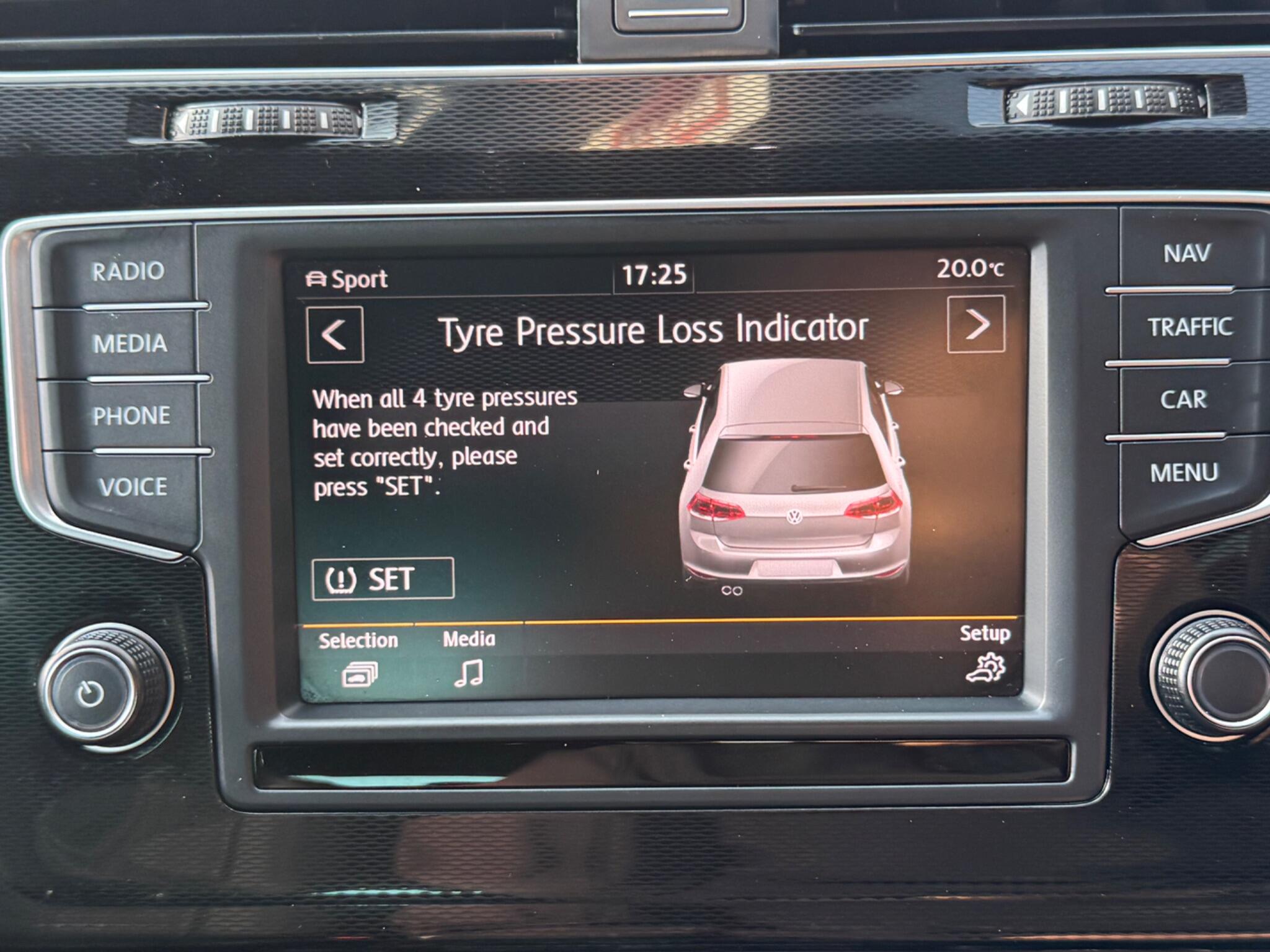 Volkswagen Golf view 30