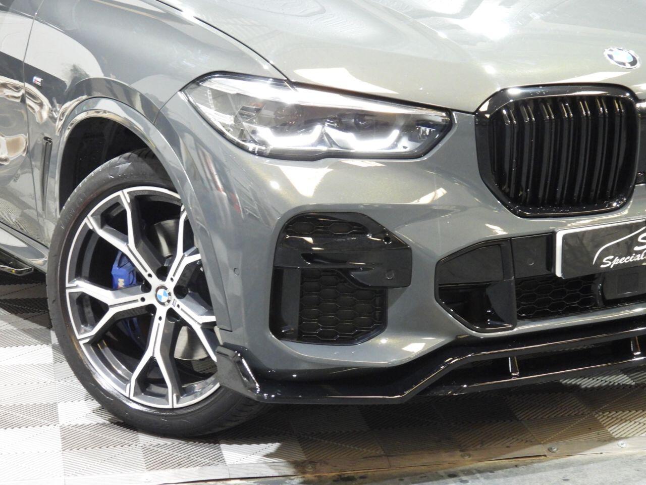 BMW X5 view 6