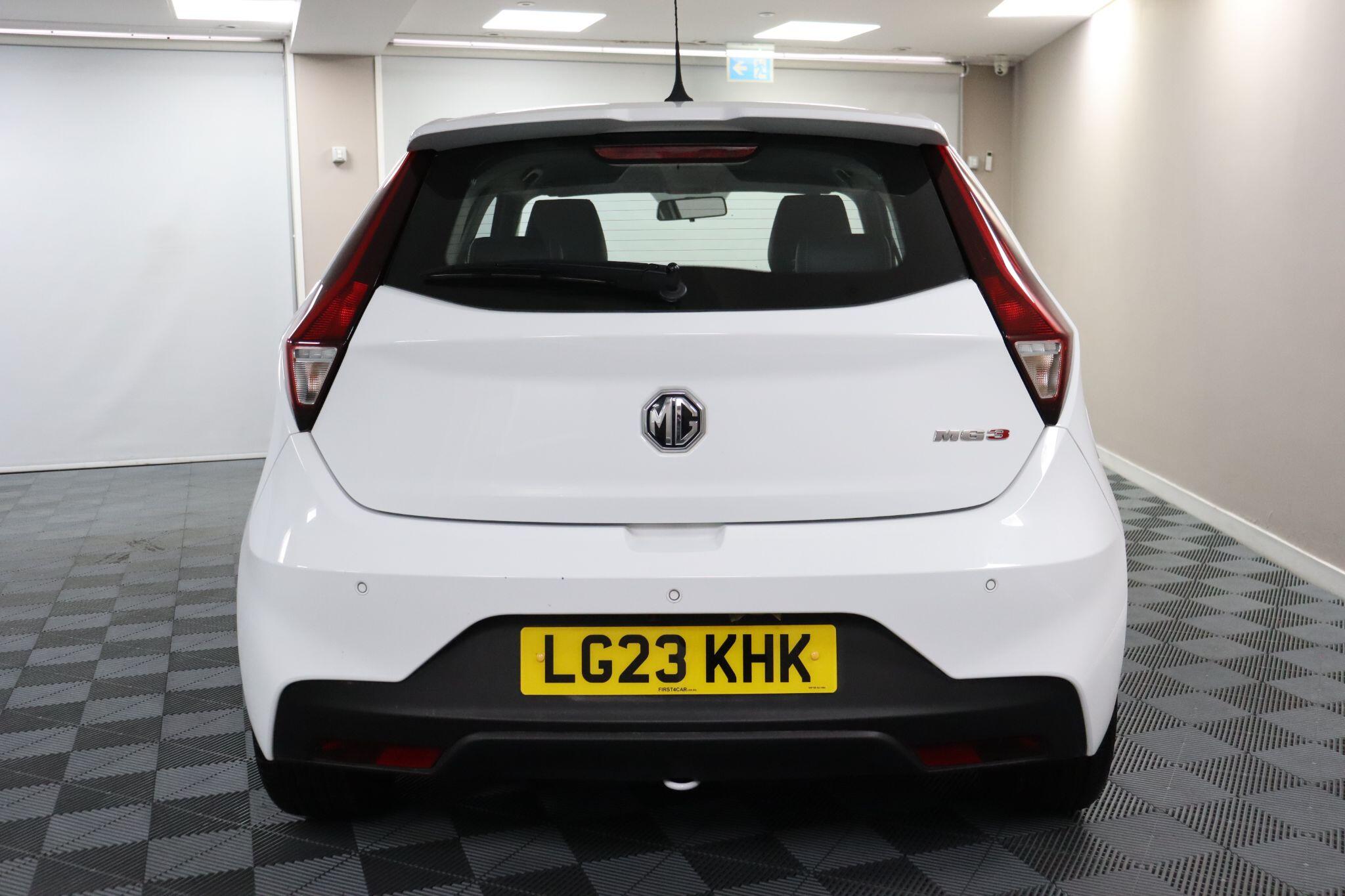 MG MG3 view 8