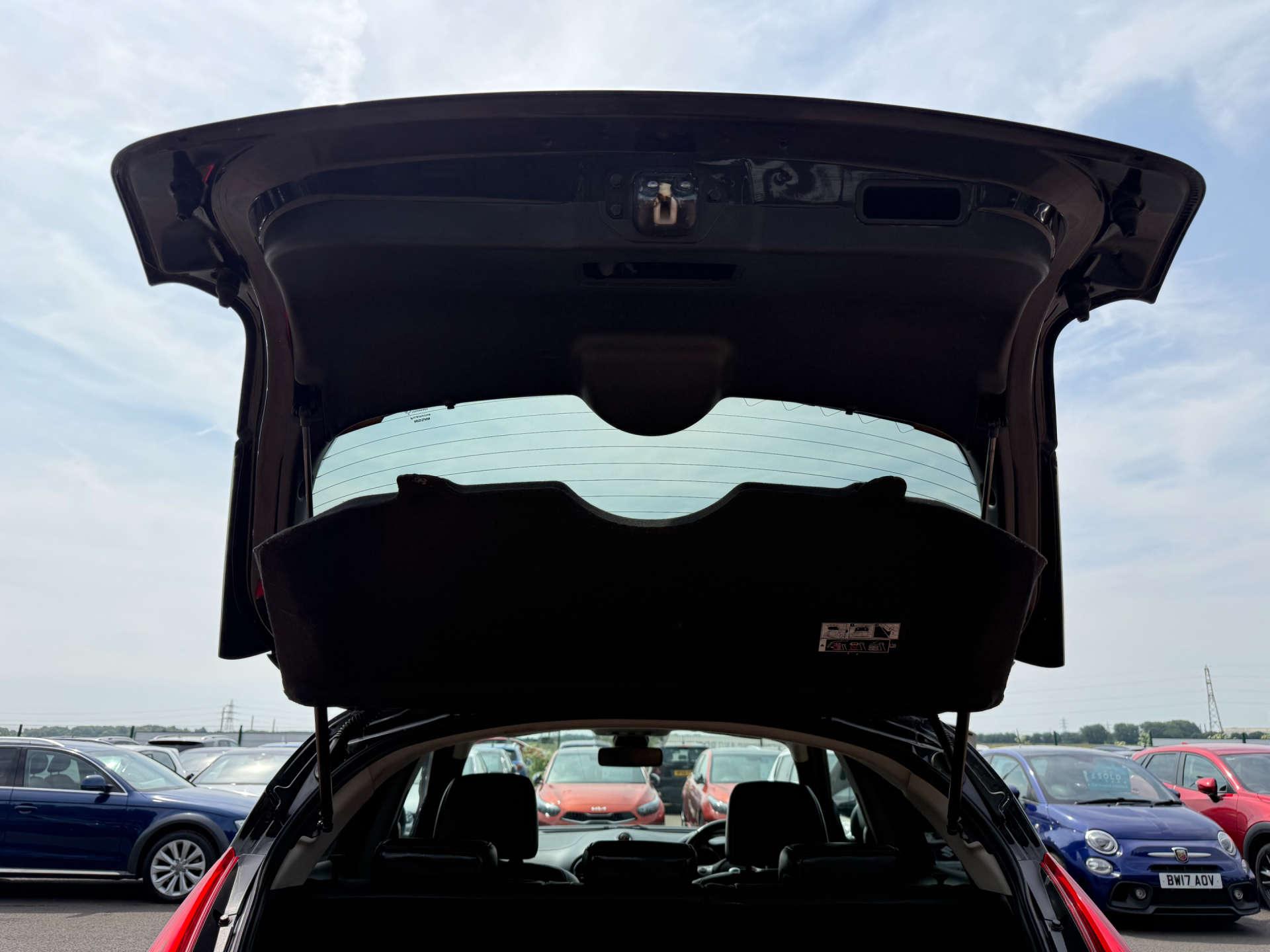Nissan Juke view 35