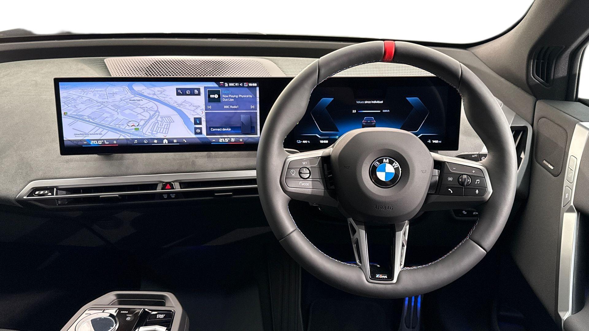 BMW Ix view 5
