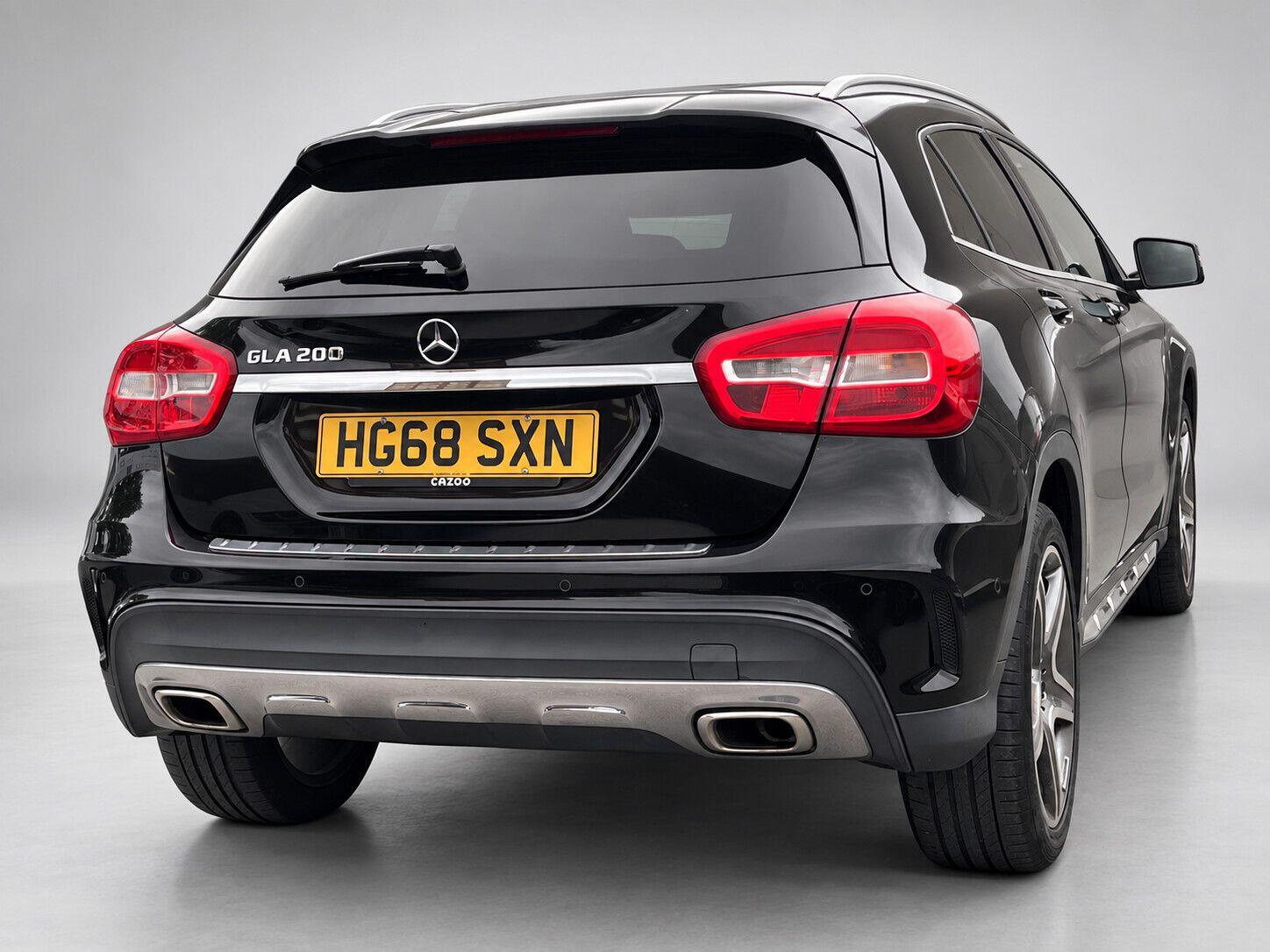 Mercedes-Benz Gla view 13