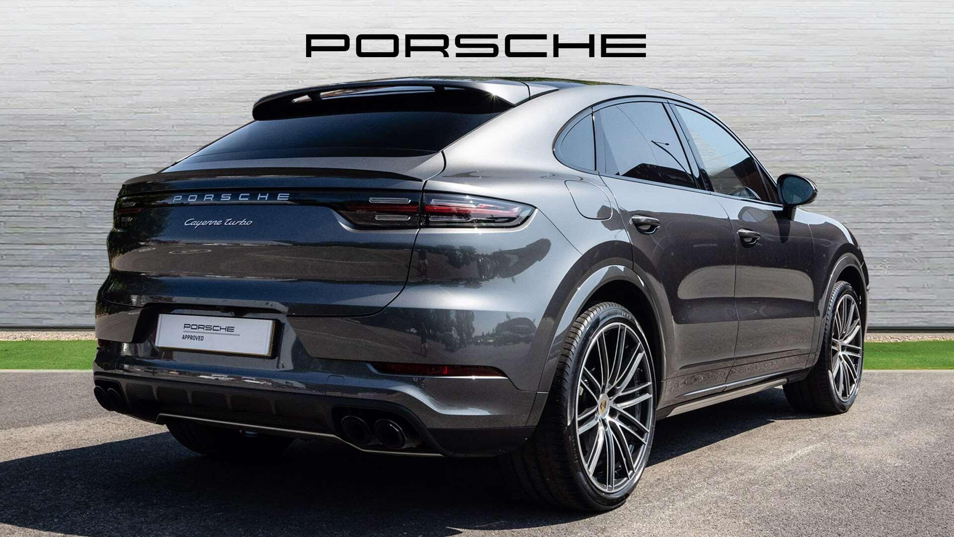 Porsche Cayenne view 3
