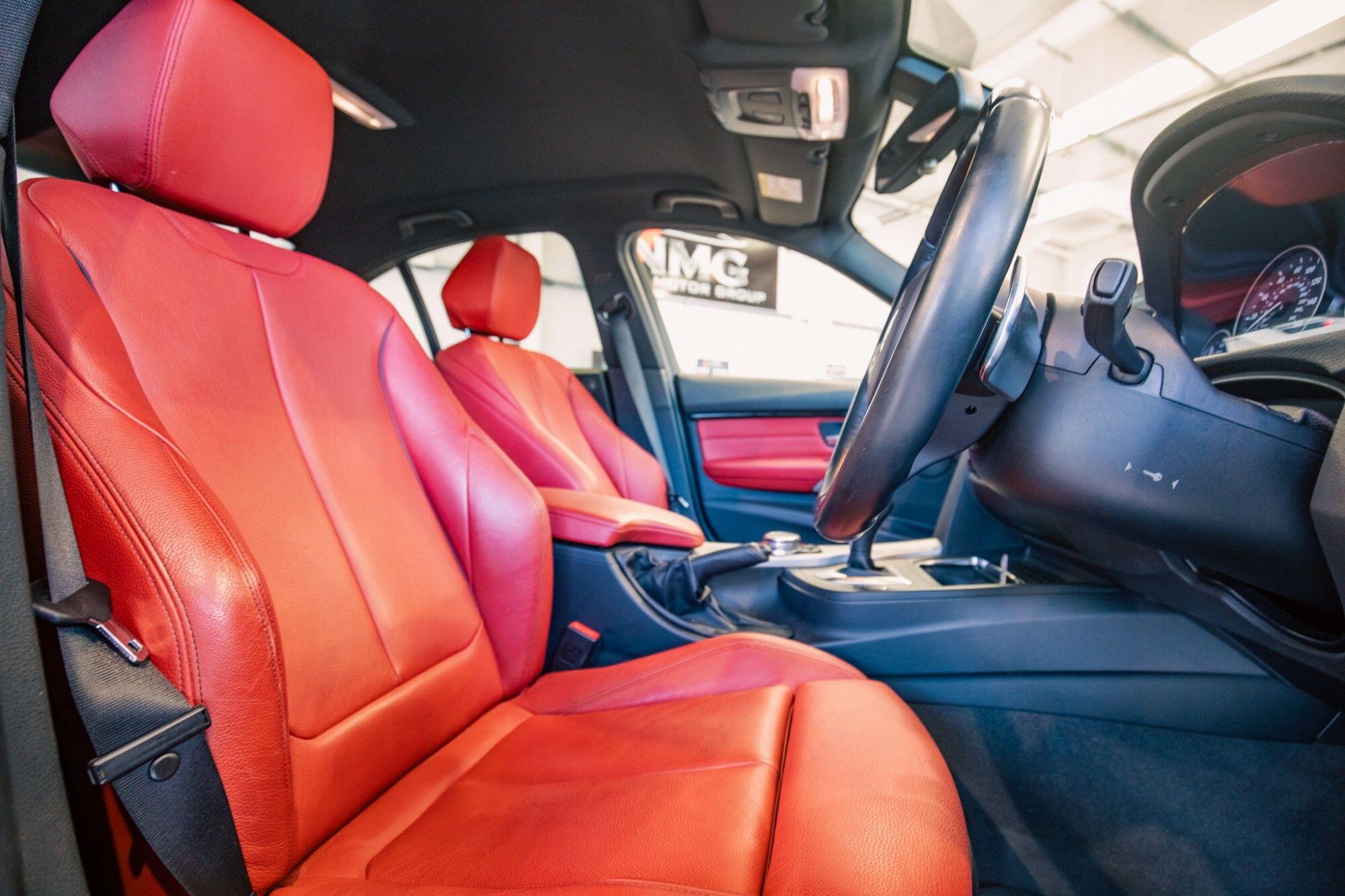 BMW 3 Series view 2