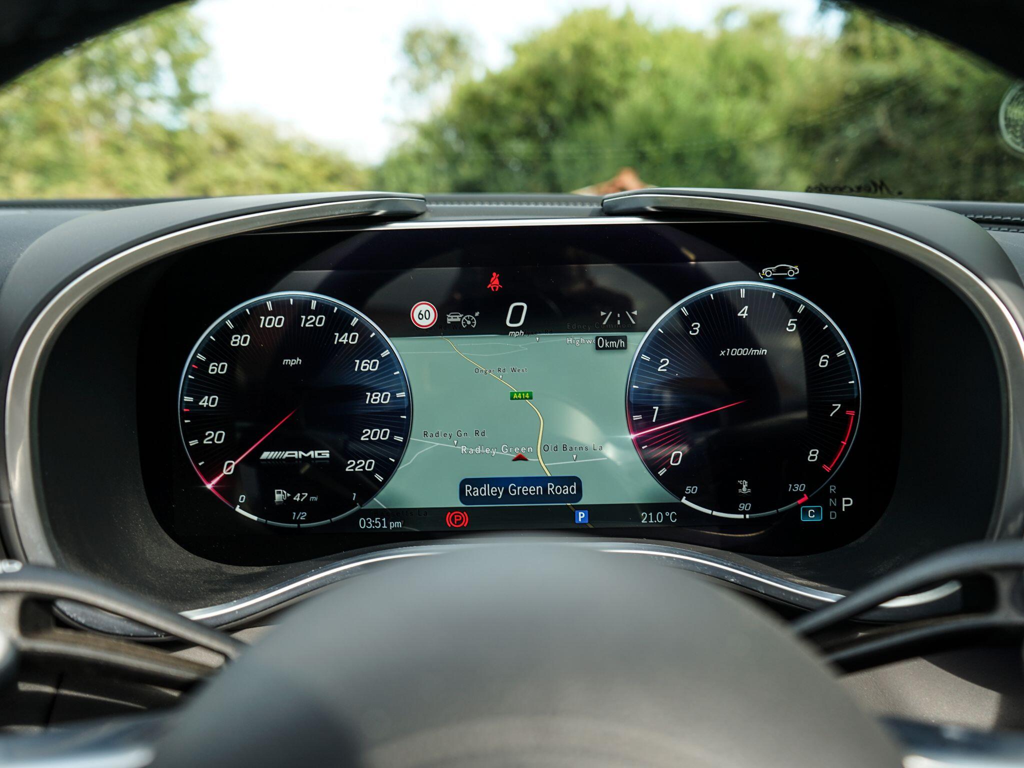Mercedes-Benz SL view 29