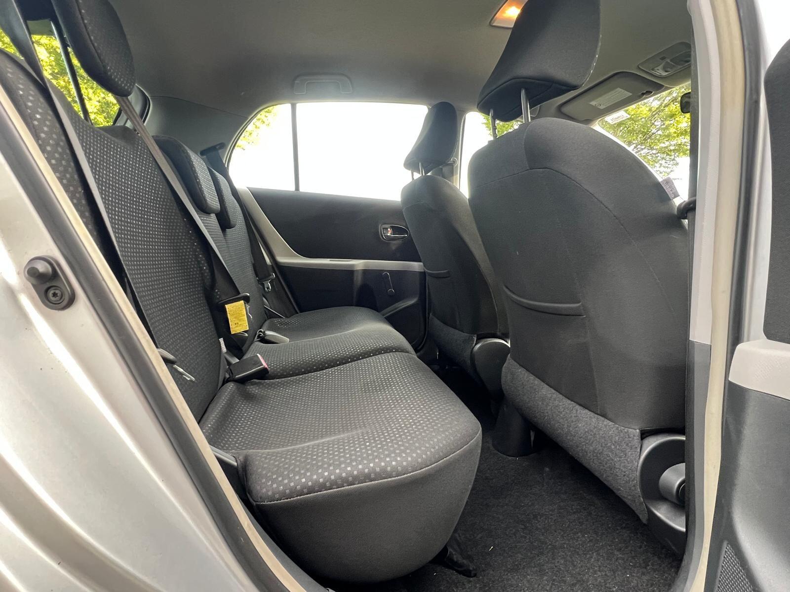 Toyota Yaris view 18