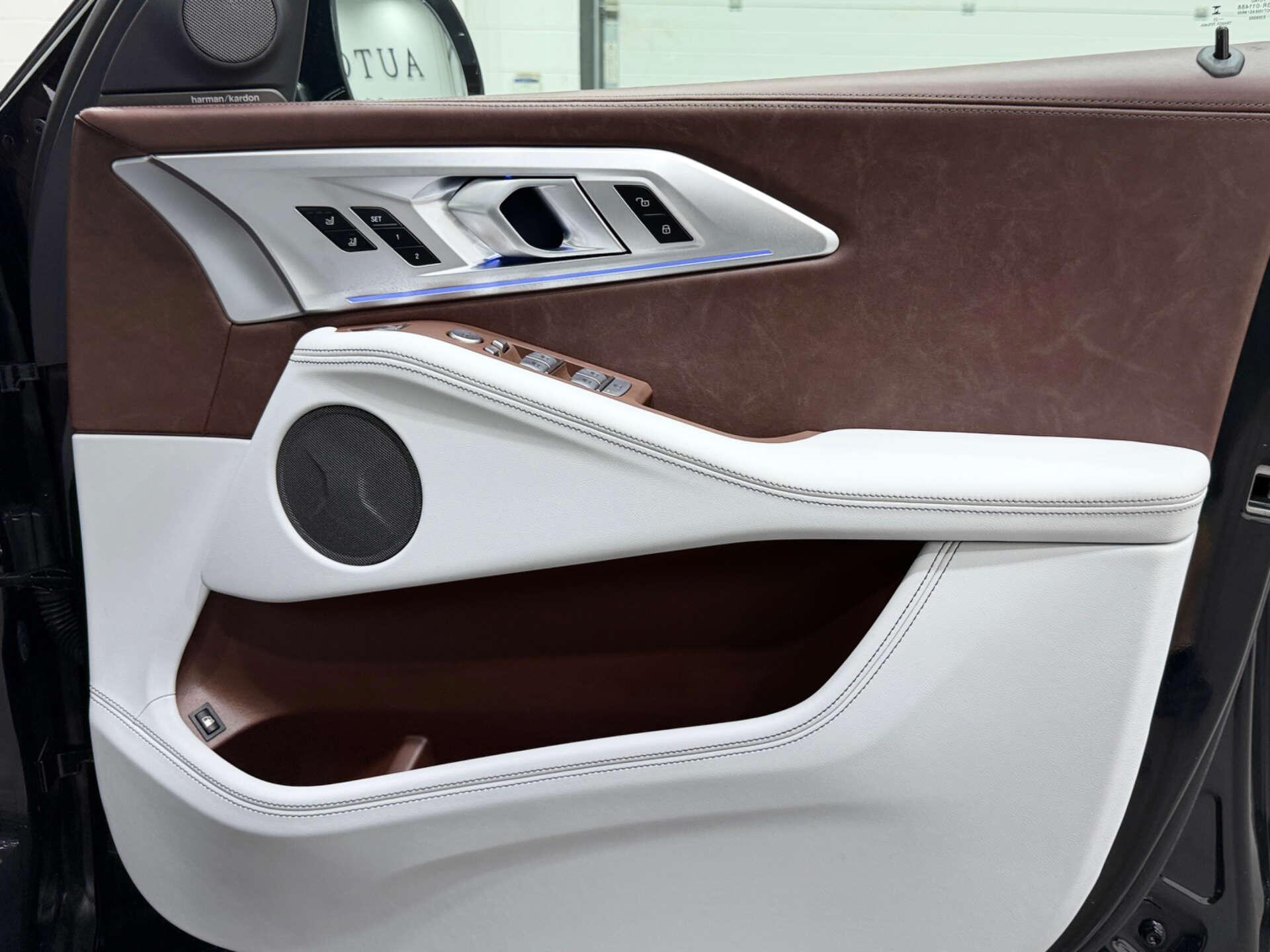 BMW XM view 45