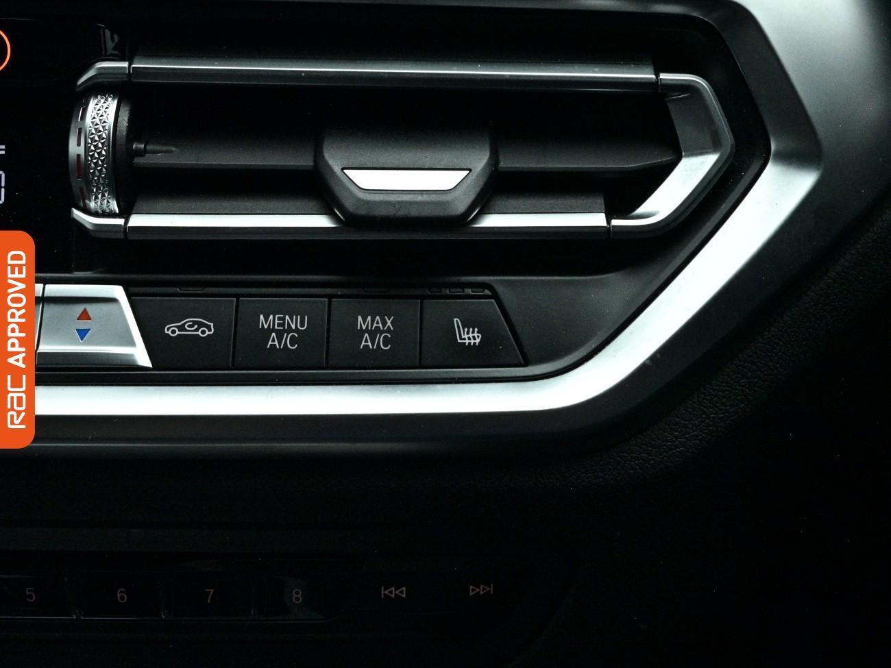 BMW 3 Series view 16