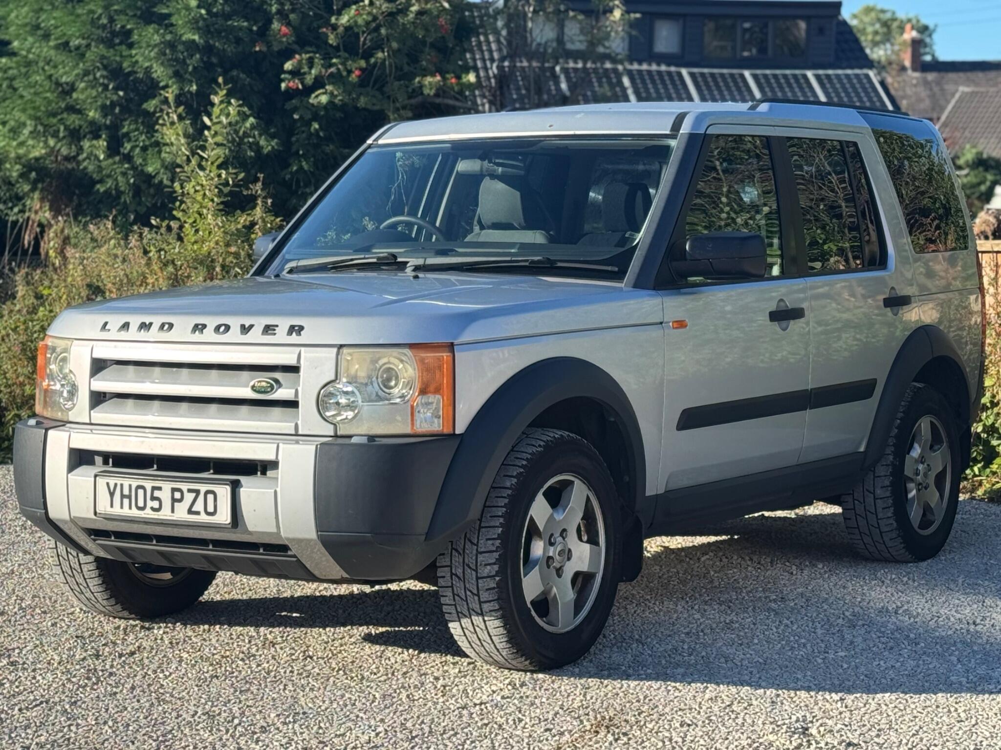Land Rover Discovery view 6
