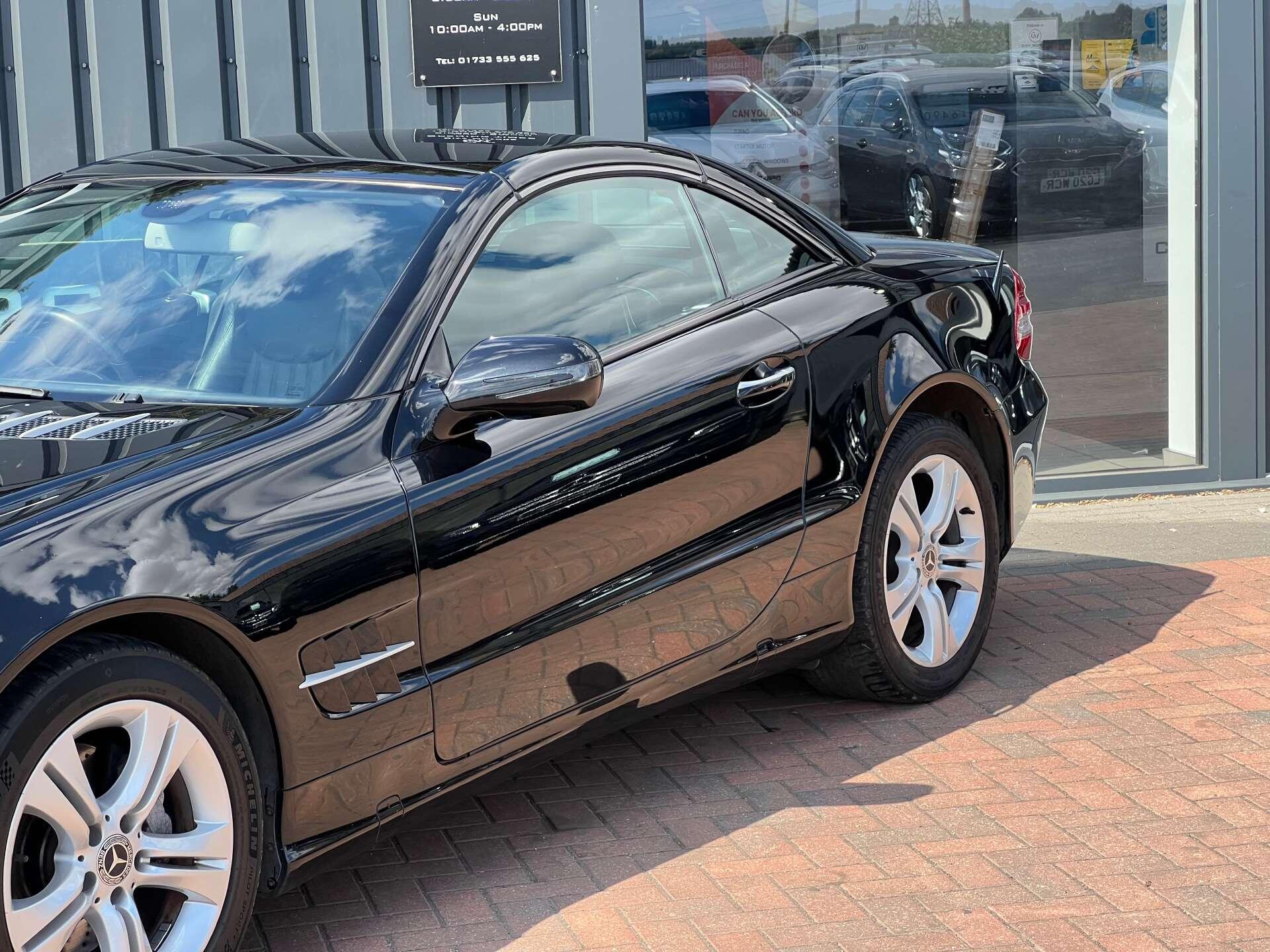 Mercedes-Benz SL view 5