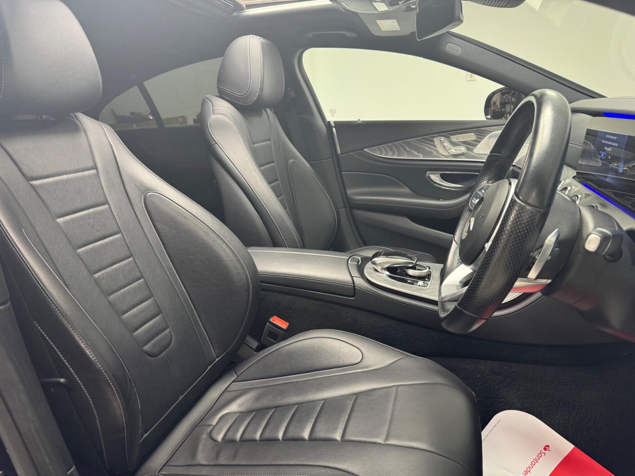 Mercedes-Benz CLS view 12