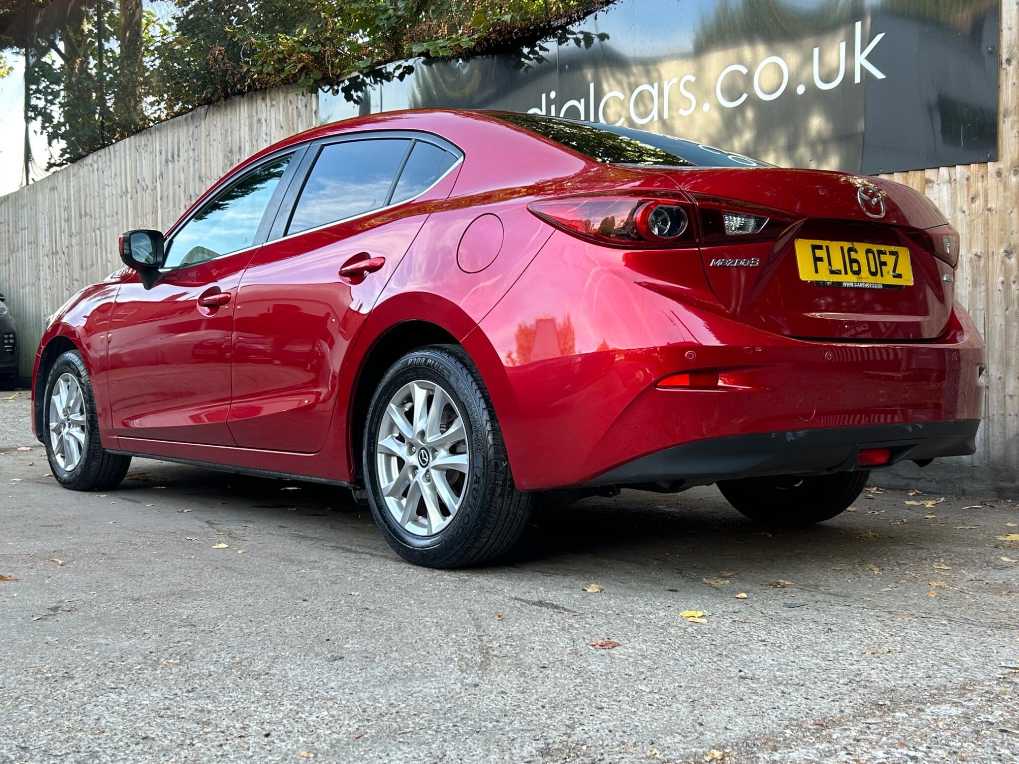 Mazda Mazda3 view 13