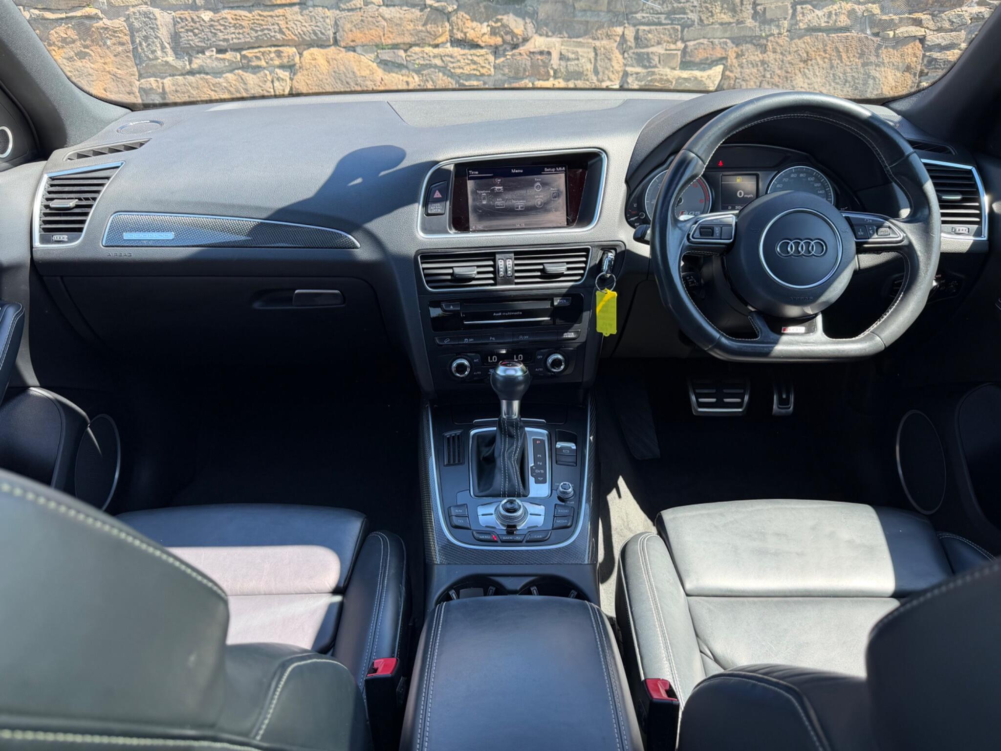 Audi SQ5 view 12