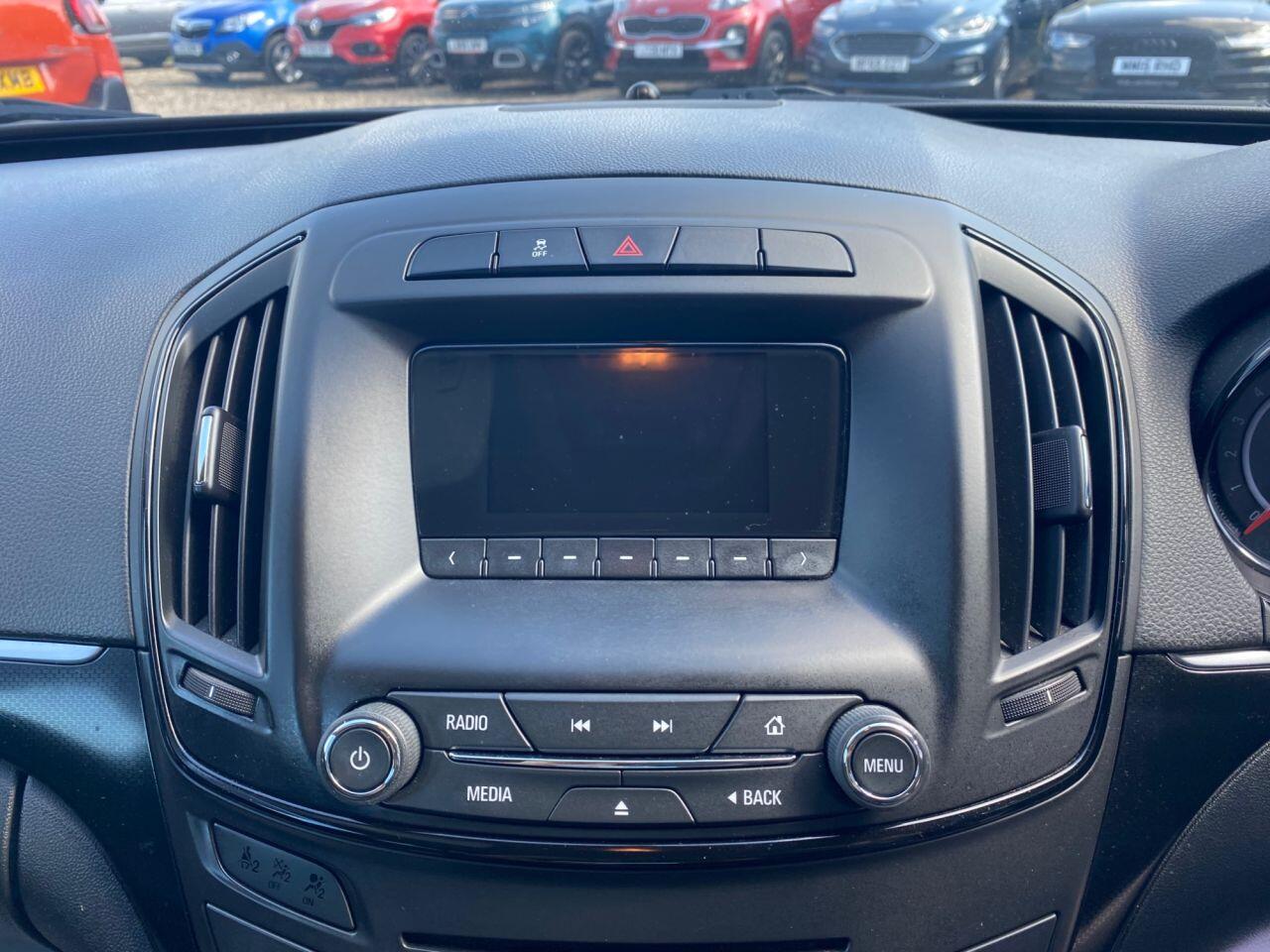 Vauxhall Insignia view 24