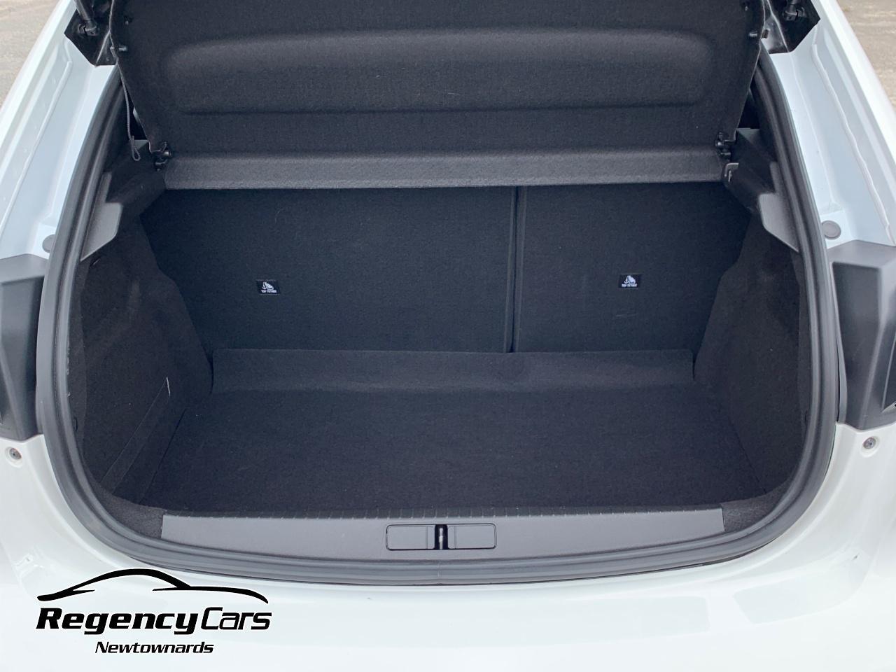 Peugeot 208 view 37