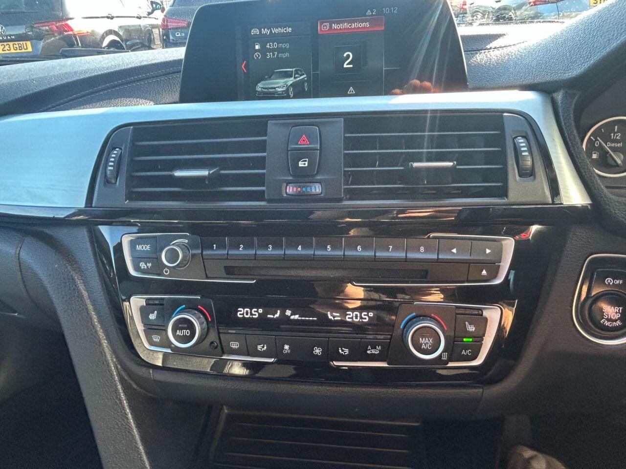 BMW 3 Series view 22