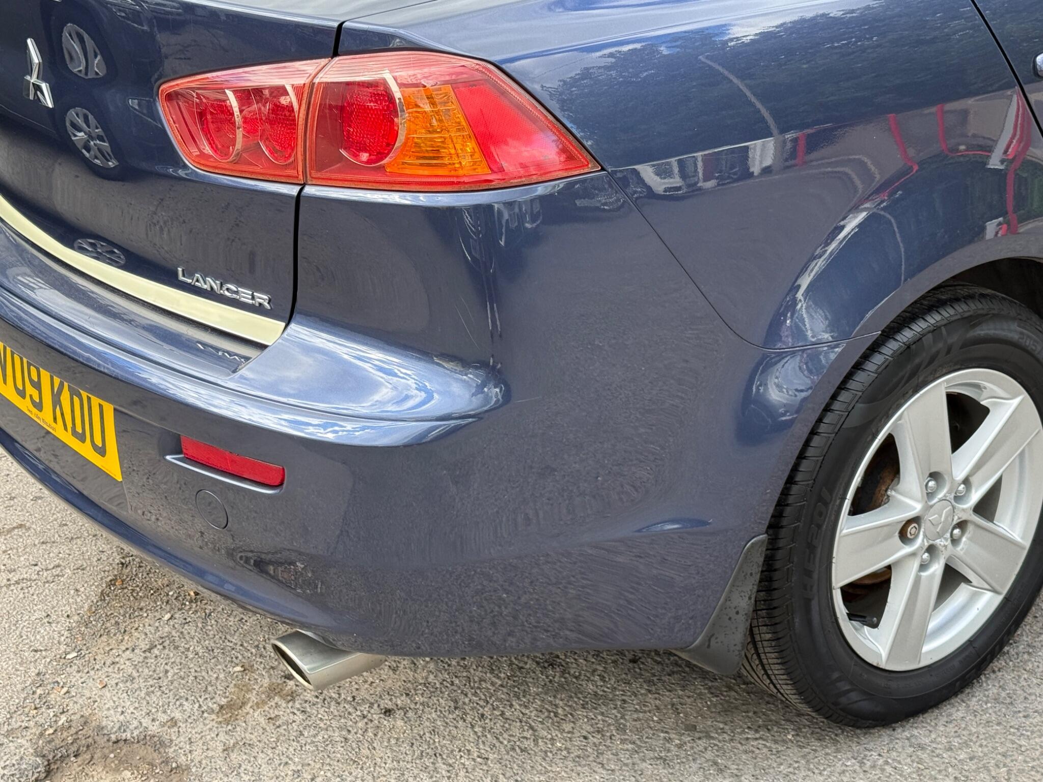 Mitsubishi Lancer - Image 25