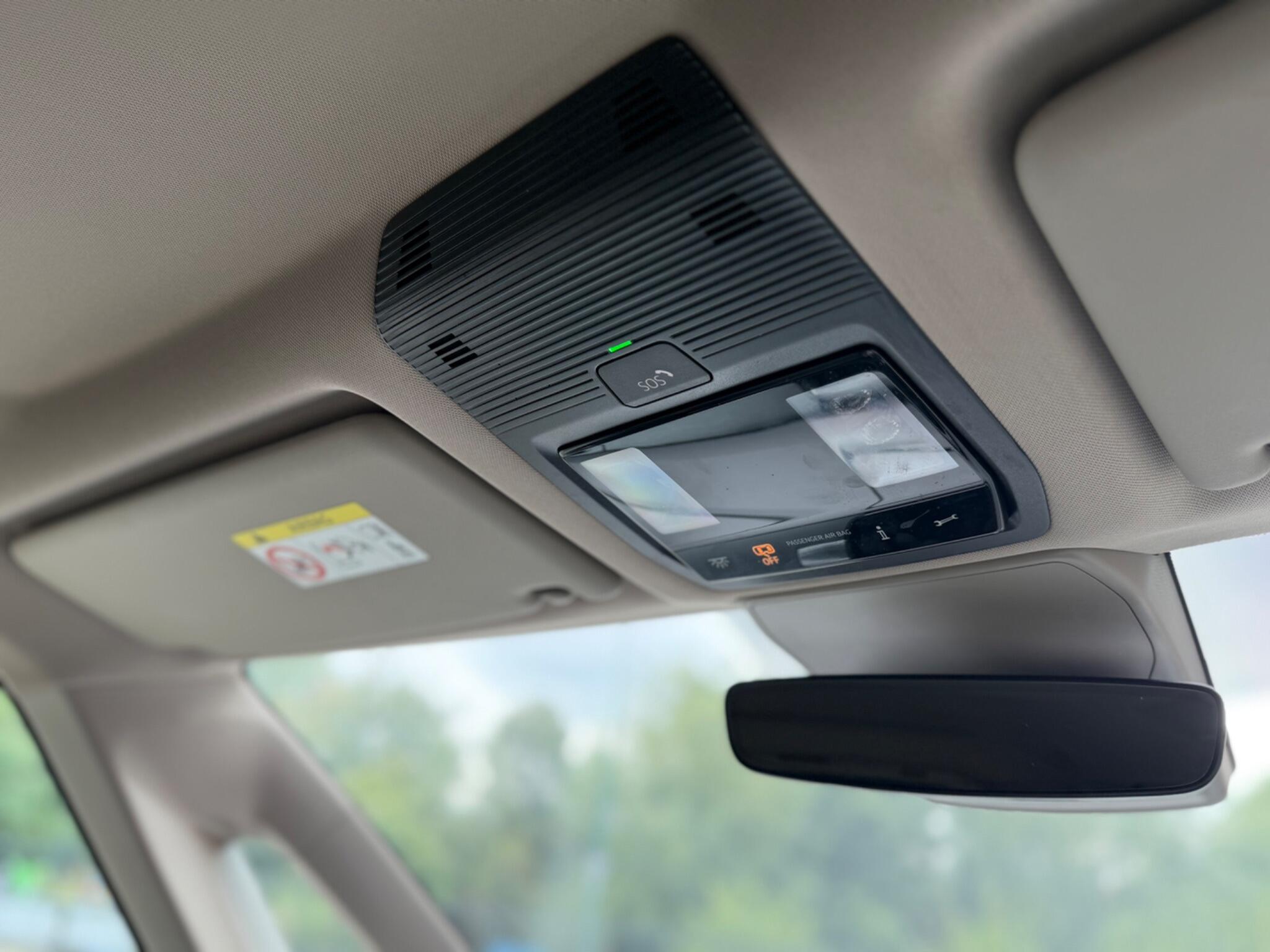 Volkswagen Multivan view 63