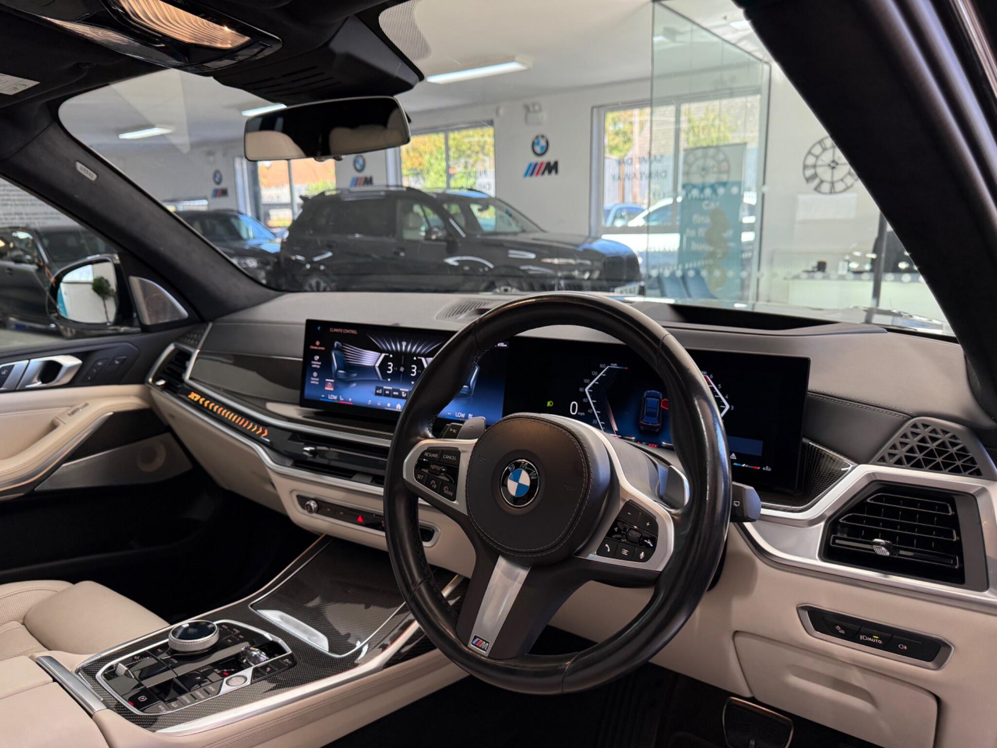 BMW X7 view 48