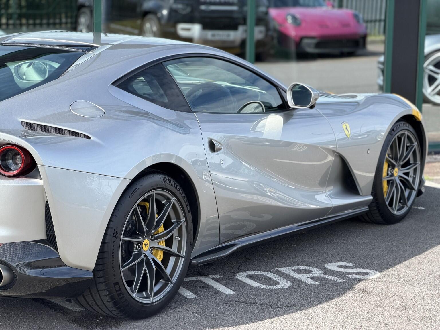 Ferrari 812 view 40