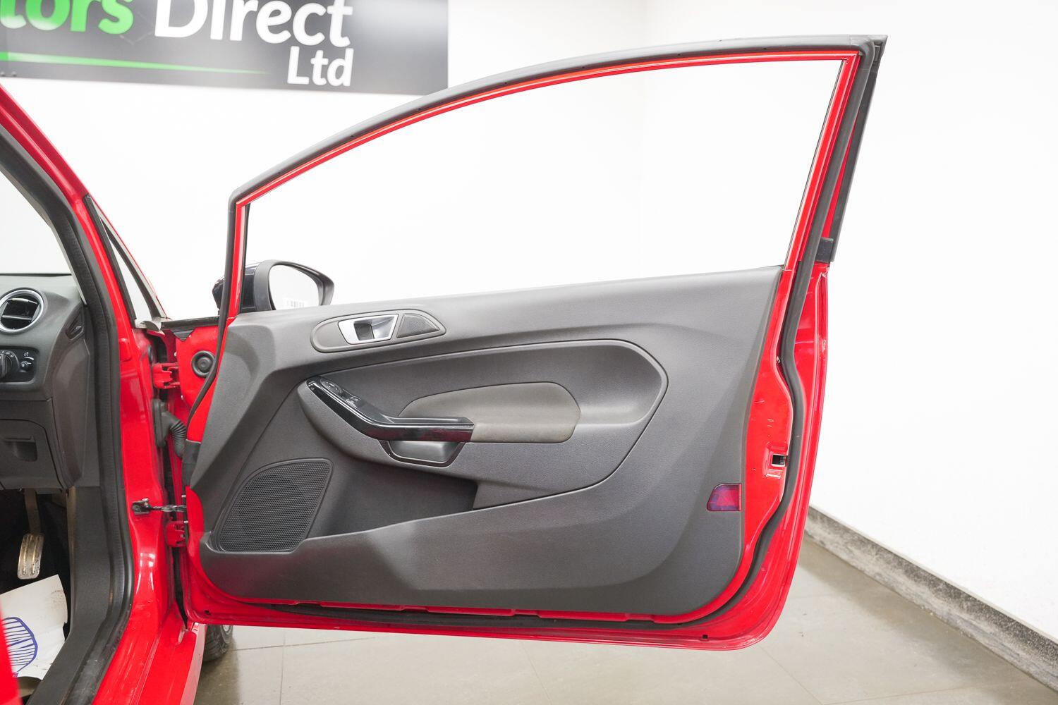 Ford Fiesta view 11