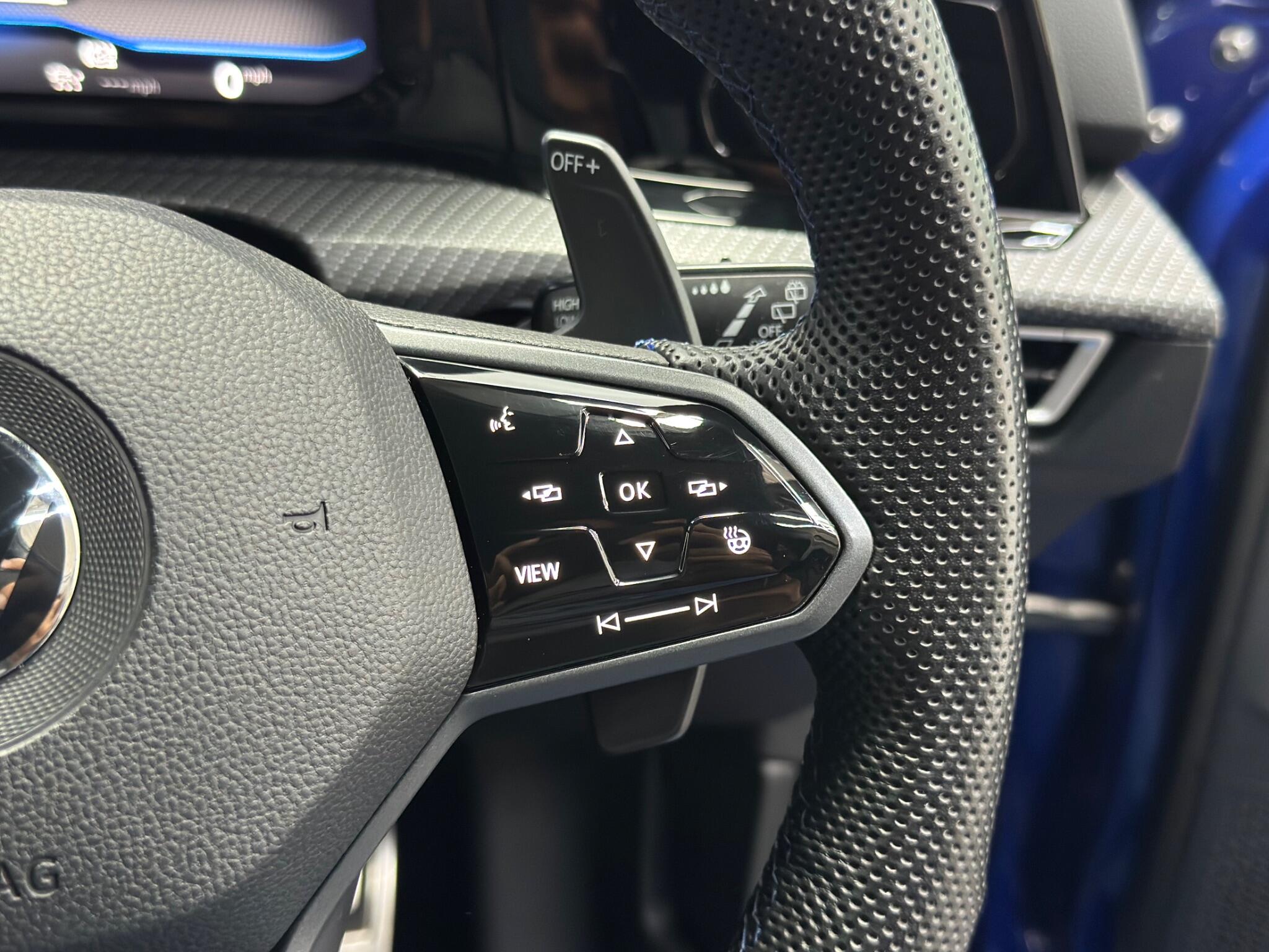 Volkswagen Golf view 22