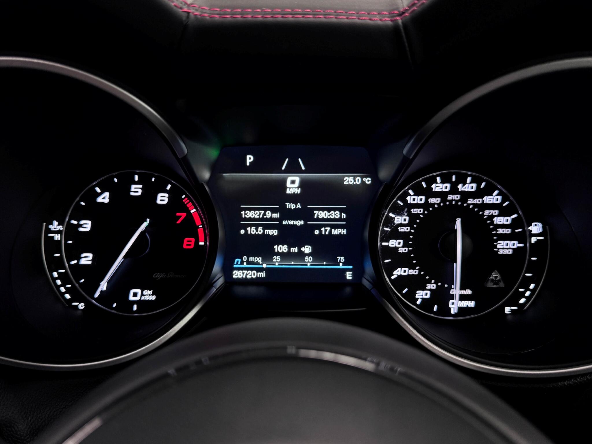 Alfa Romeo Stelvio view 42