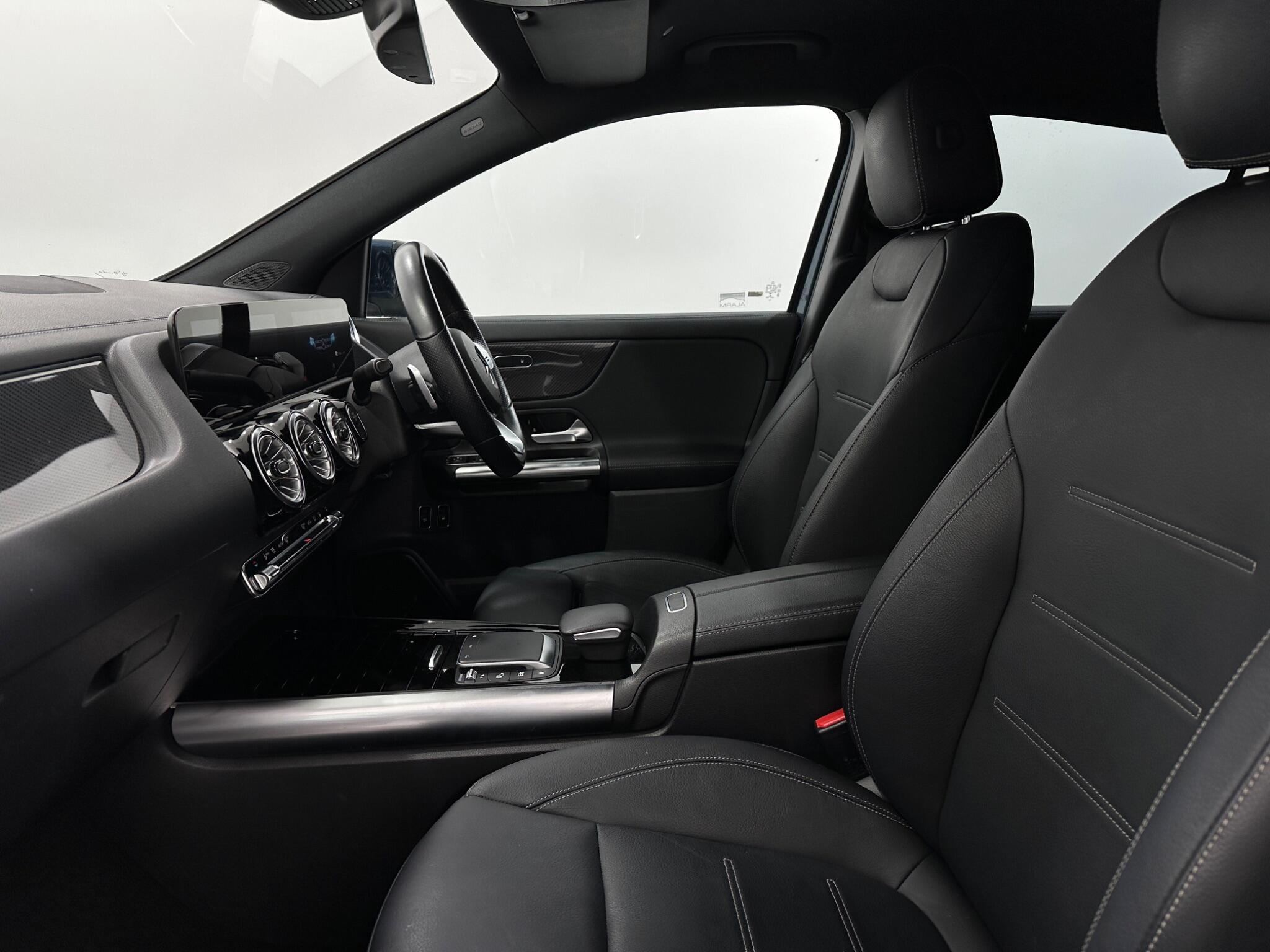 Mercedes-Benz Gla view 37