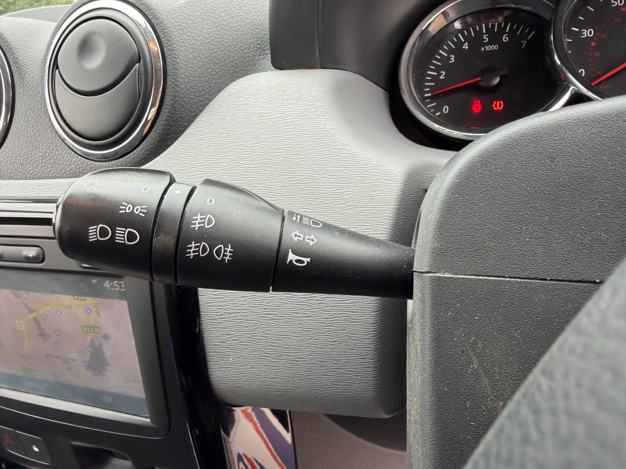 Dacia Duster view 17