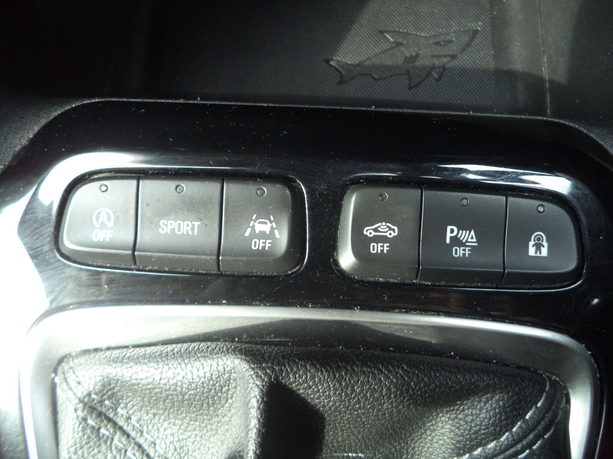 Vauxhall Corsa view 50