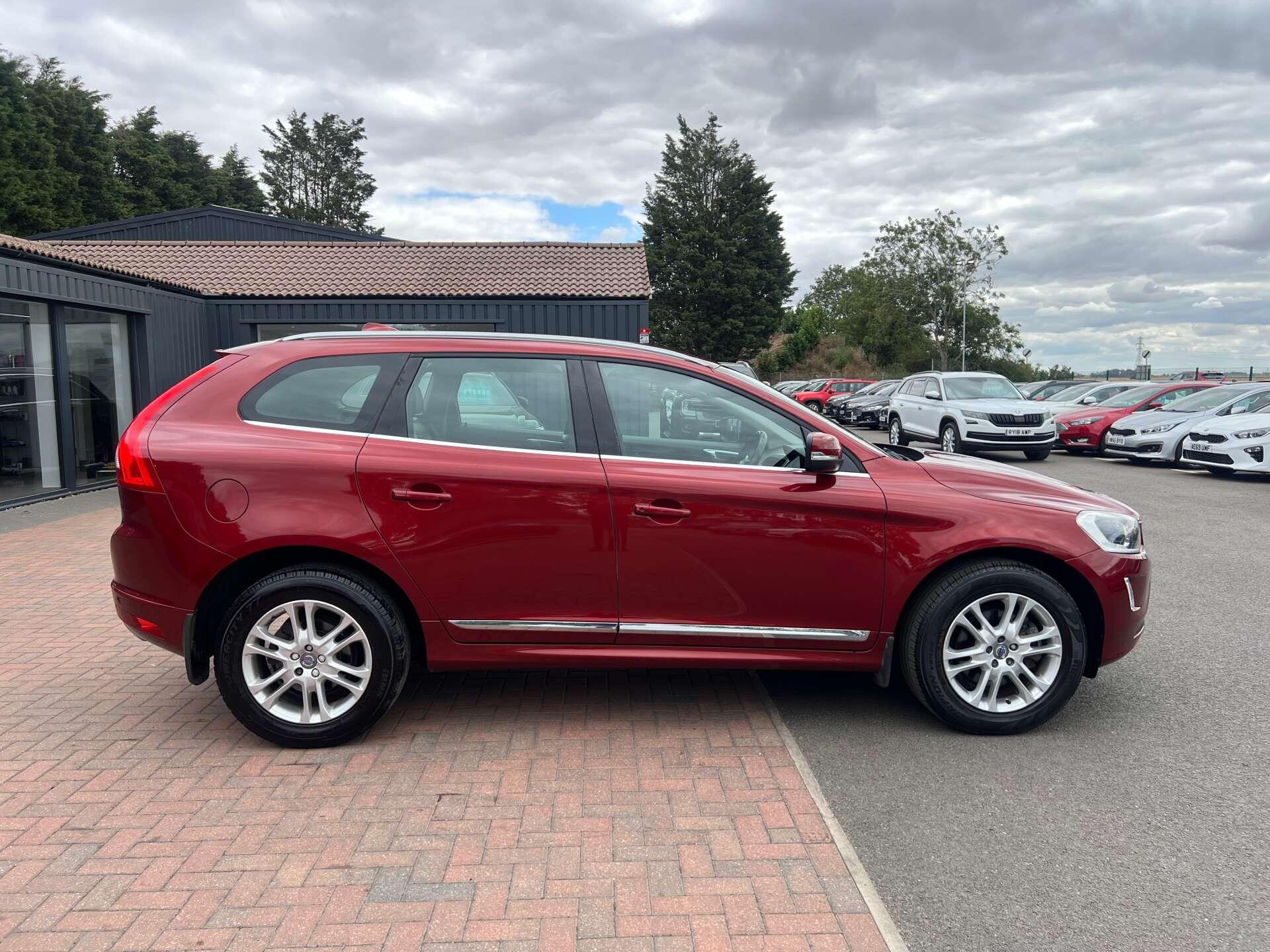 Volvo XC60 view 7