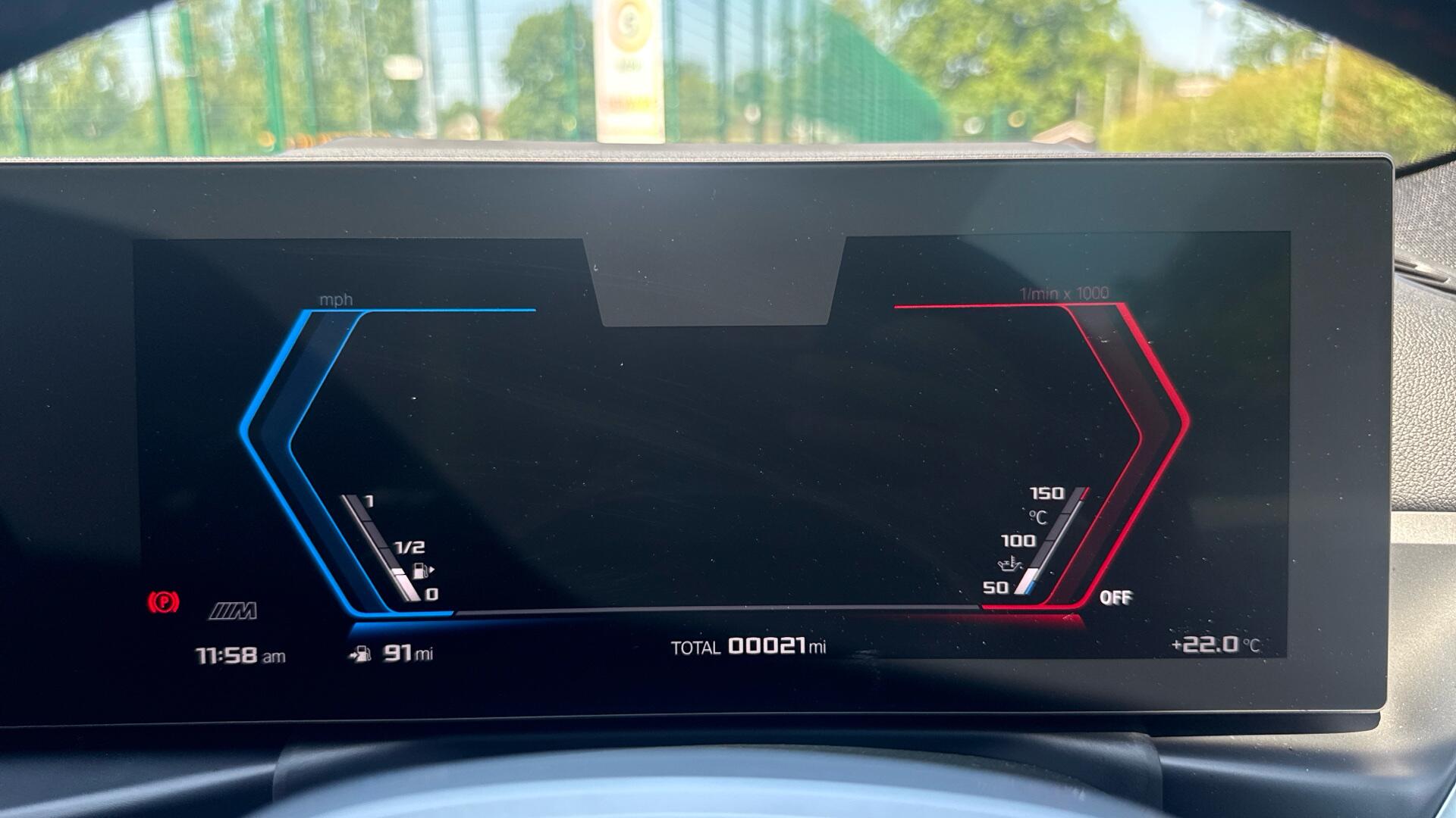 BMW M4 view 10