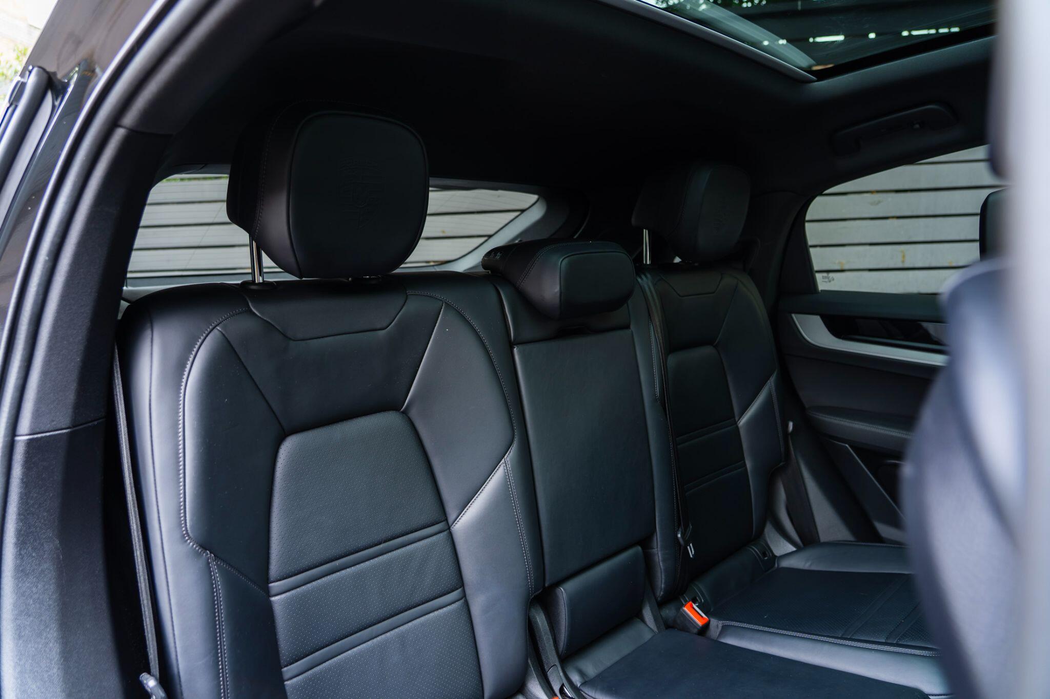 Porsche Cayenne view 17