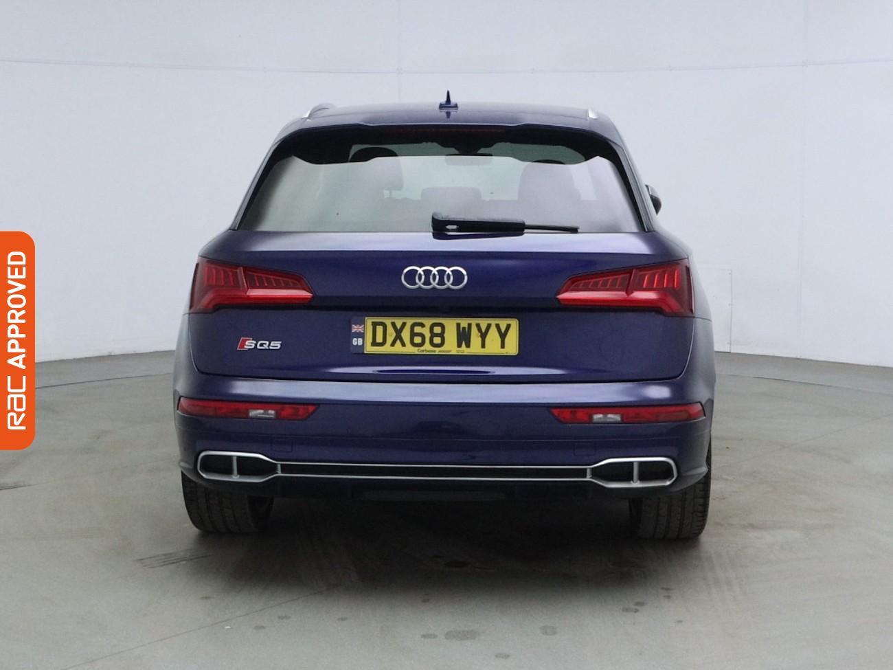 Audi SQ5 view 8