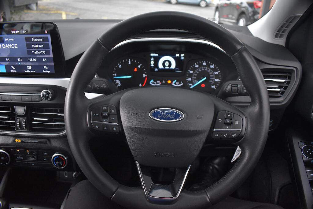 Ford Focus view 51