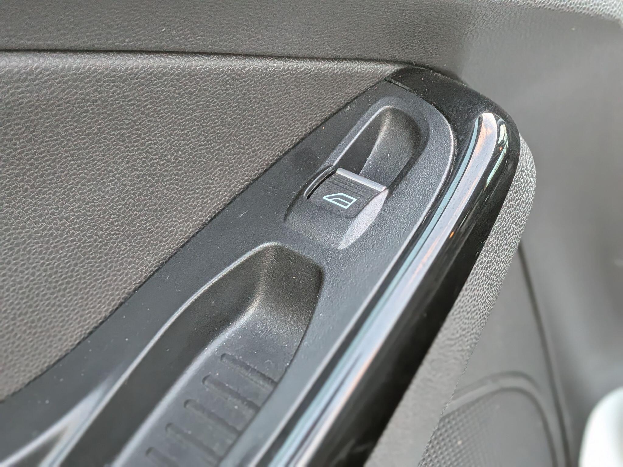 Ford Fiesta view 36