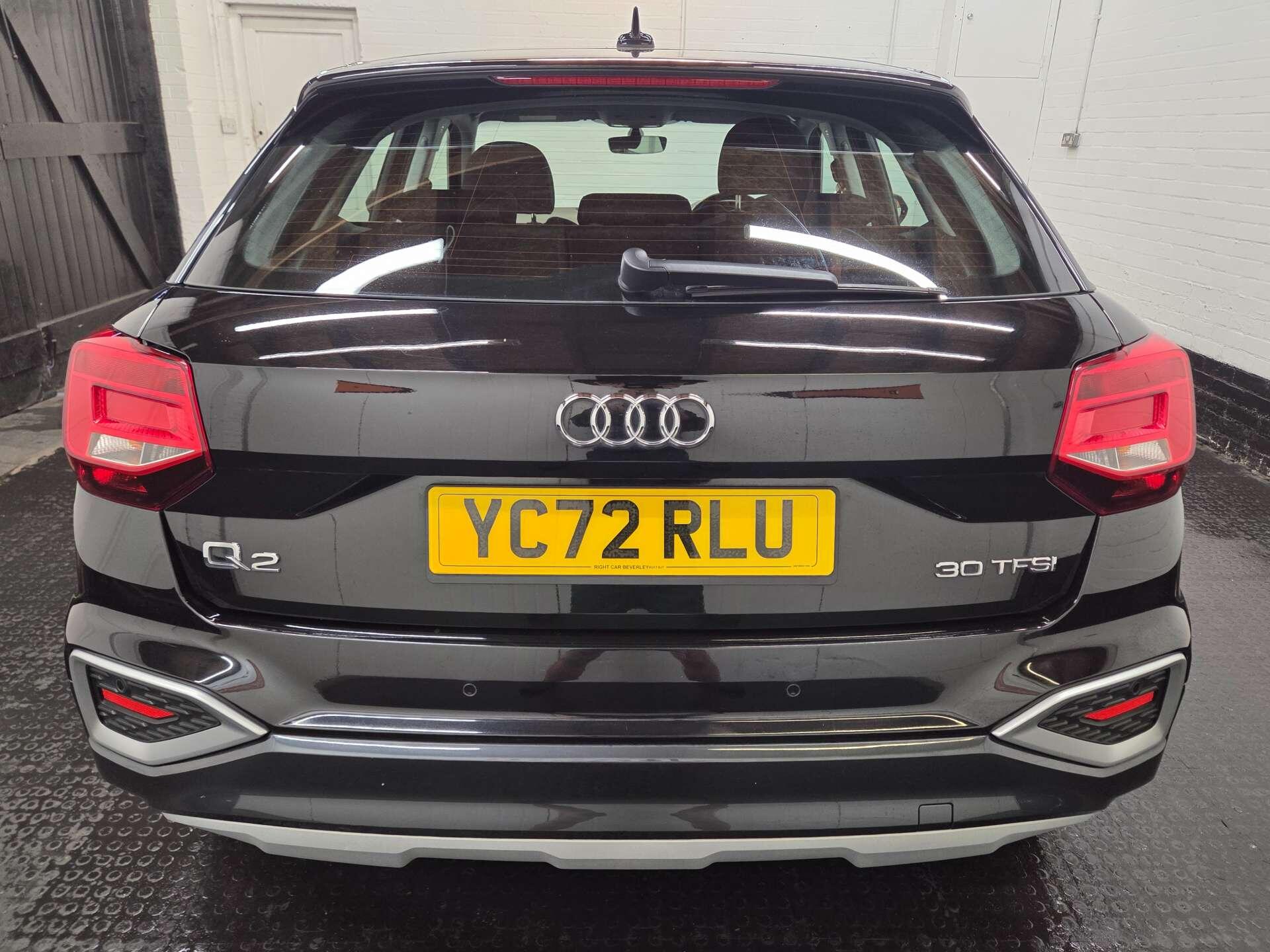 Audi Q2 view 6