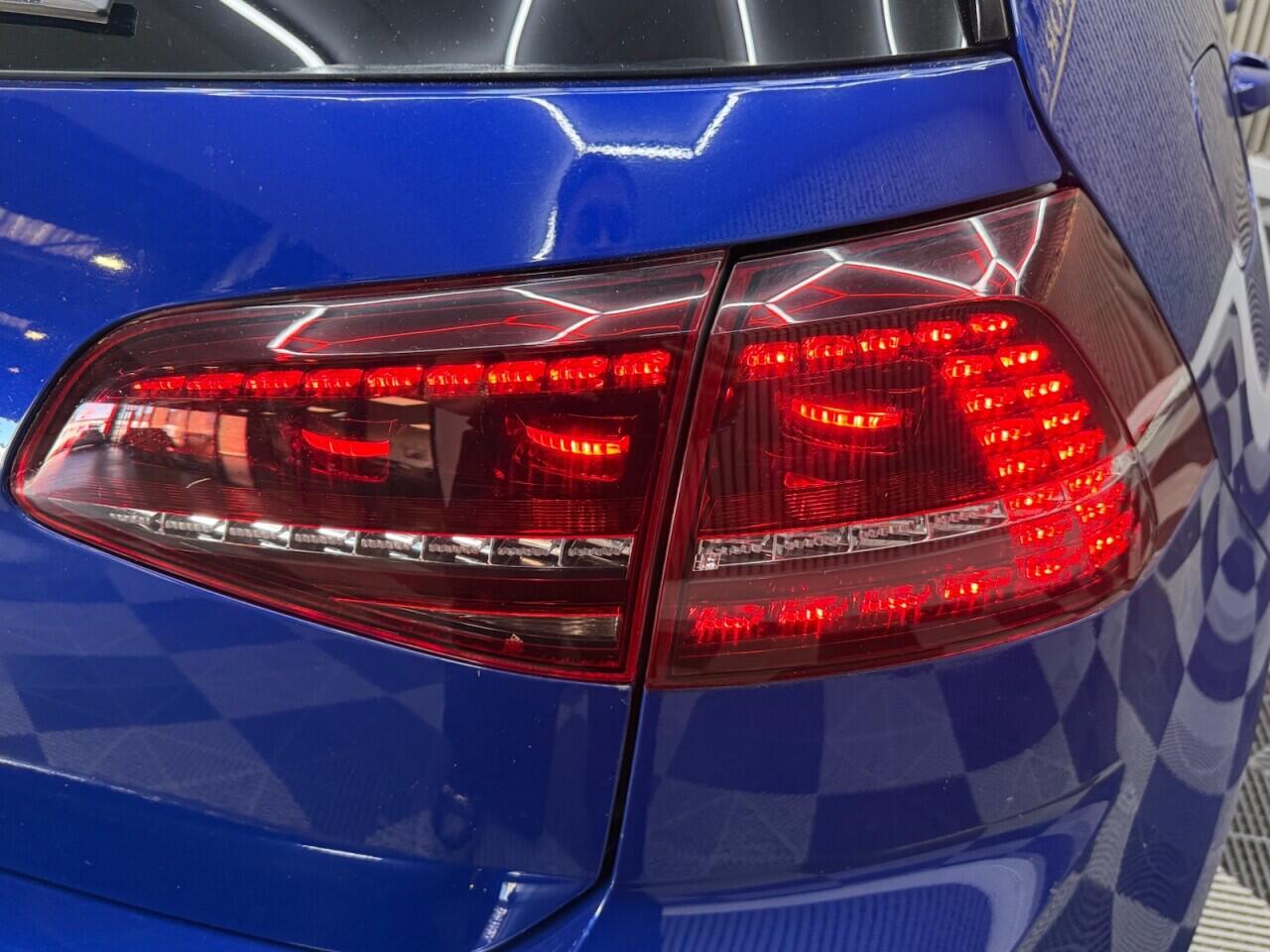 Volkswagen Golf view 35