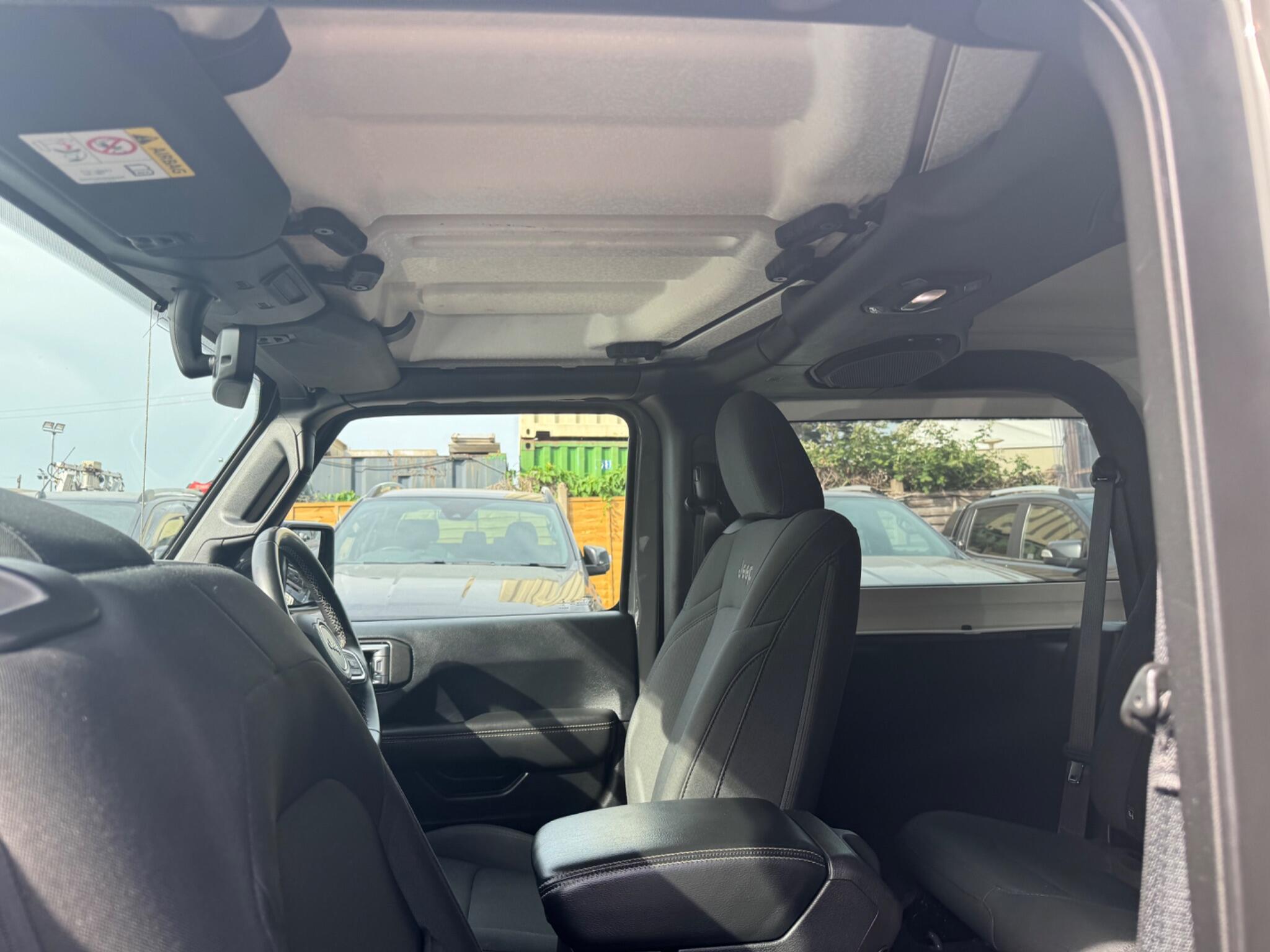 Jeep Wrangler view 23