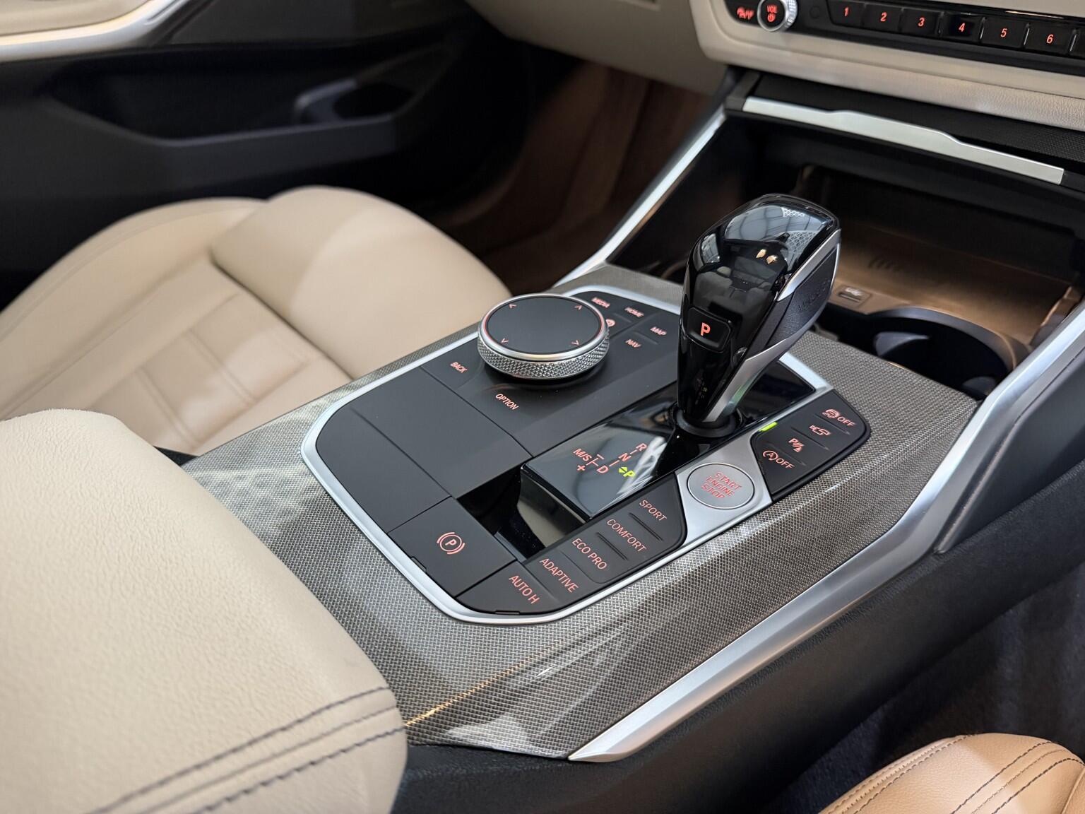 BMW 3 Series view 18