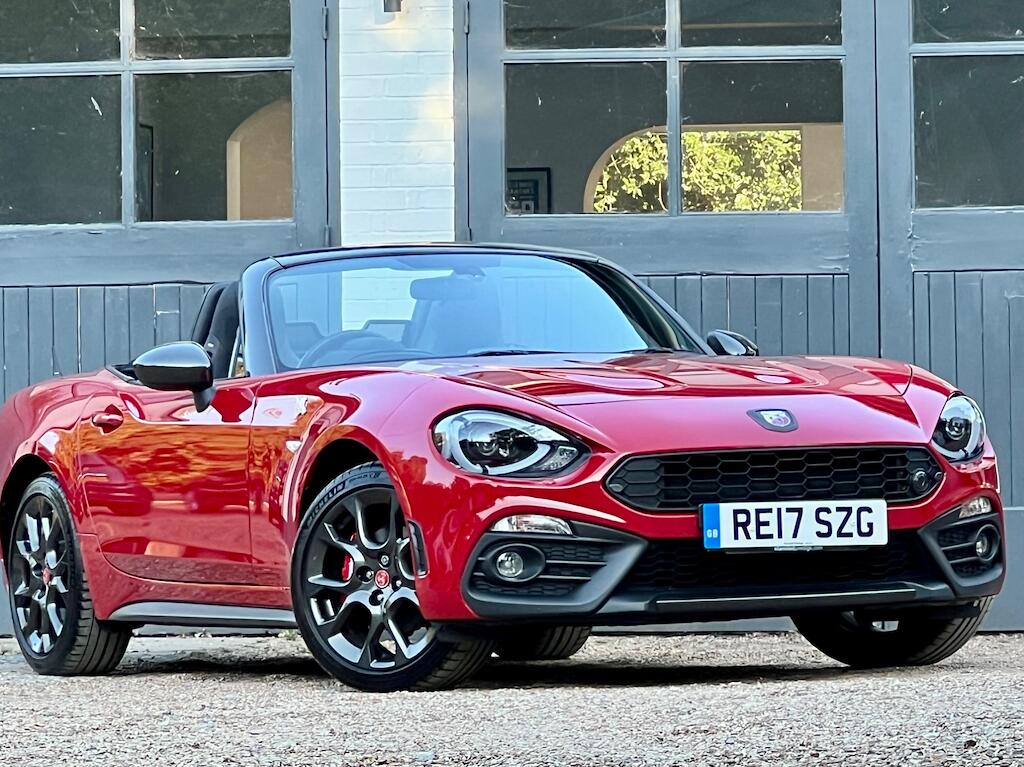 Abarth 124 Spider view 5