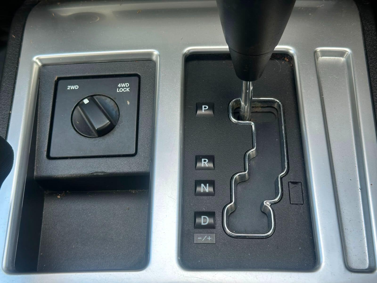 Dodge Nitro view 15