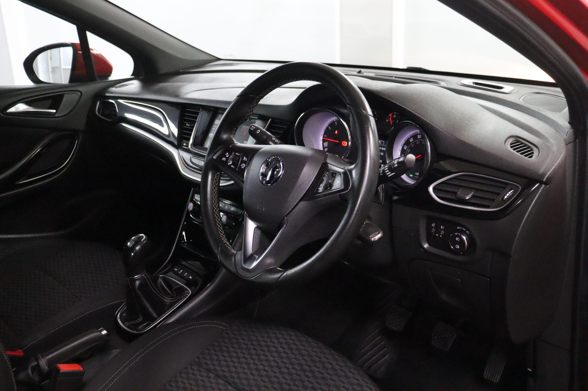 Vauxhall Astra view 3