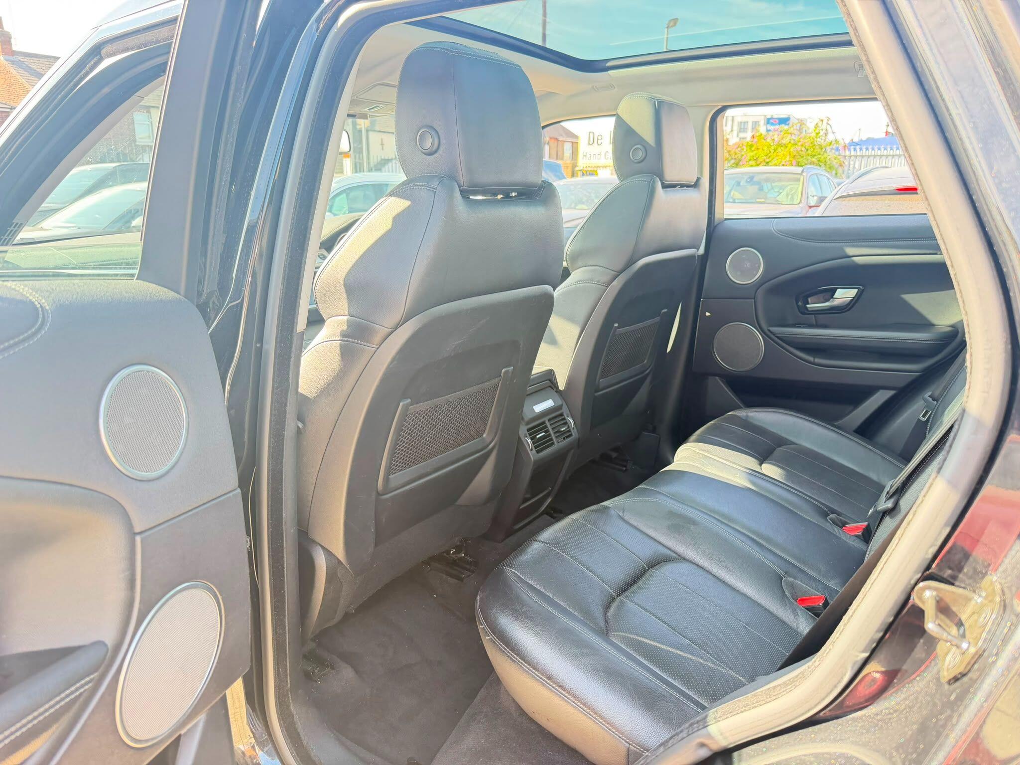 Land Rover Range Rover Evoque view 21