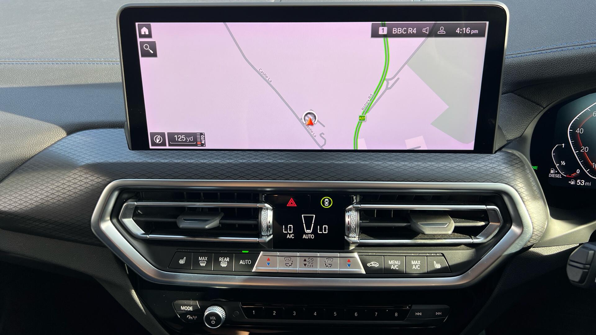 BMW X4 view 8